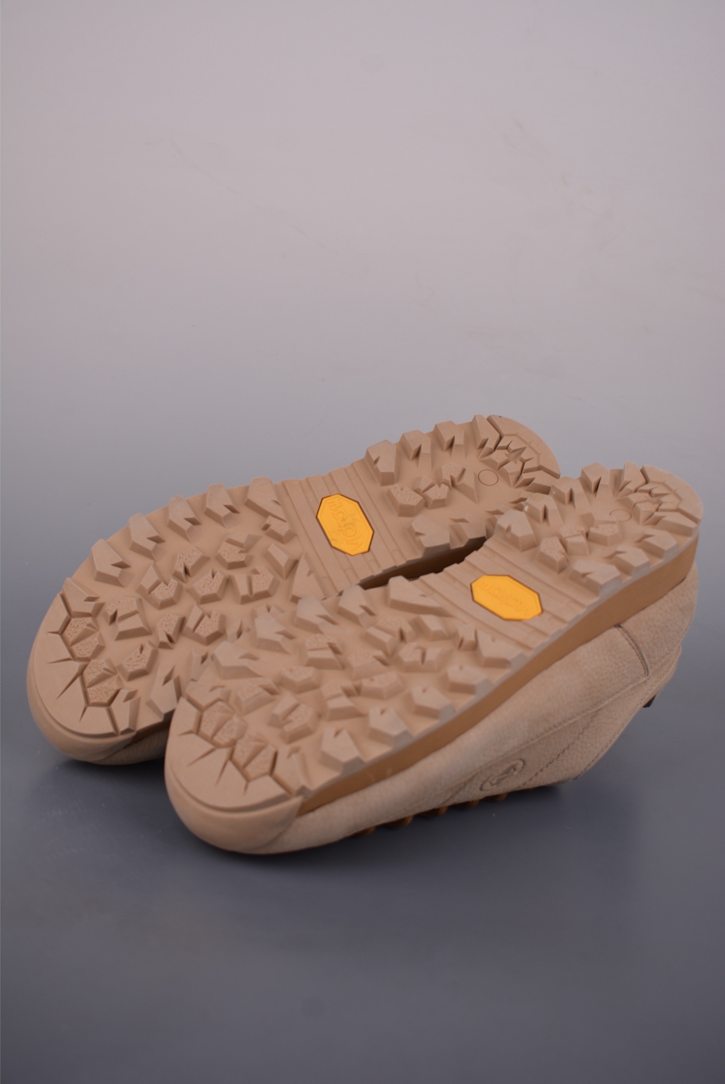 Male Basic Shoes M-s
