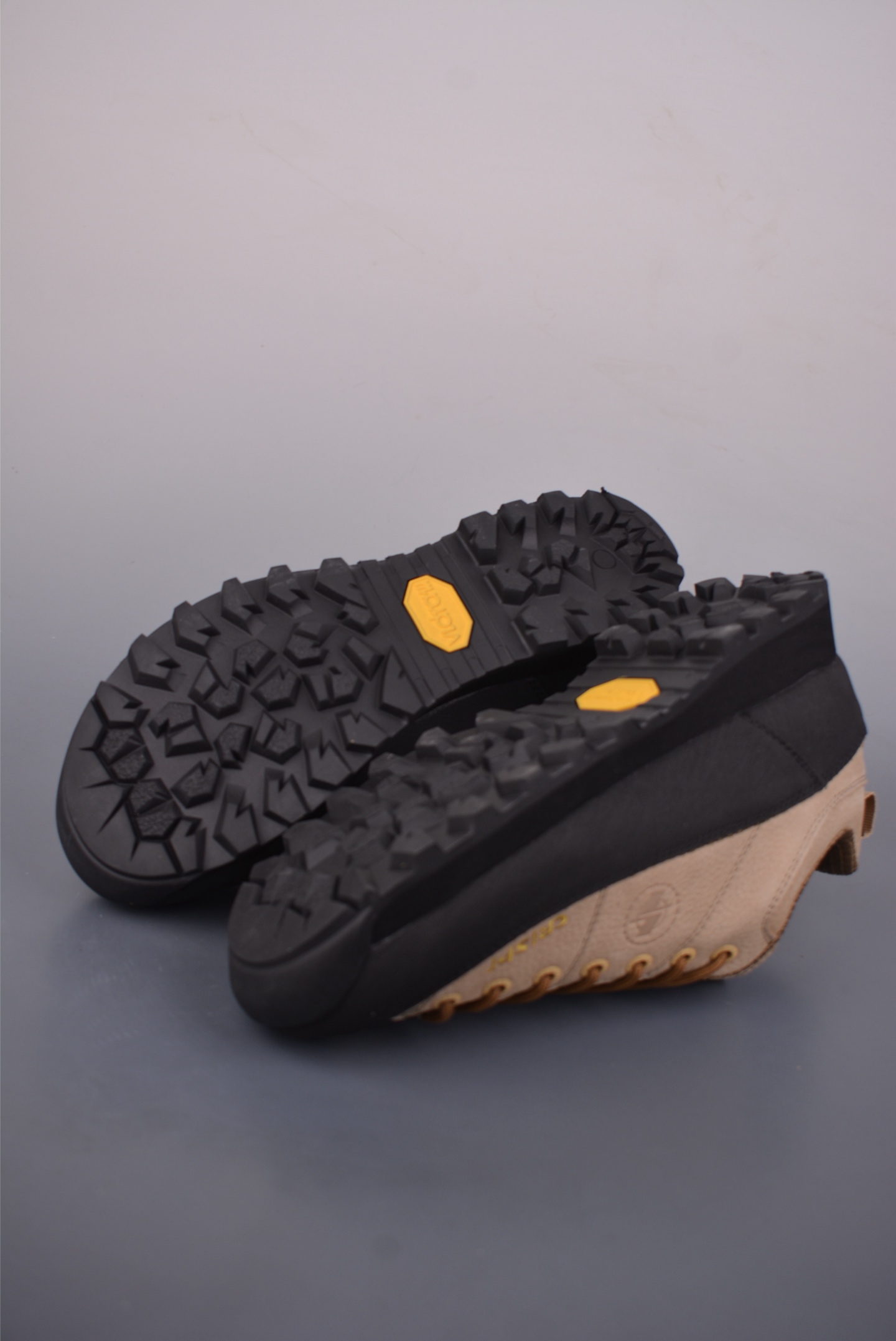 Male Basic Shoes M-s