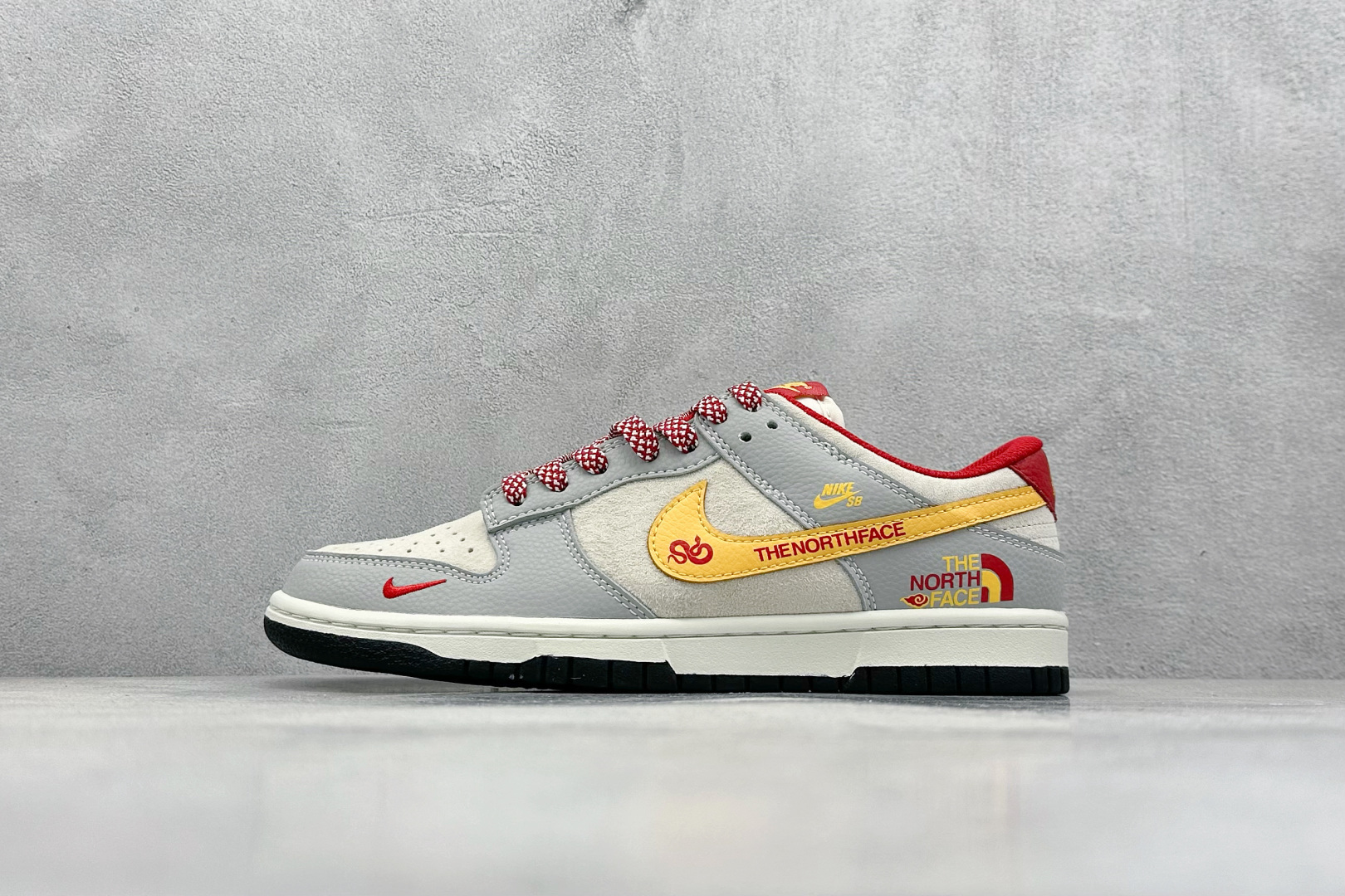 Nike The North Face Basic Shoes L-s