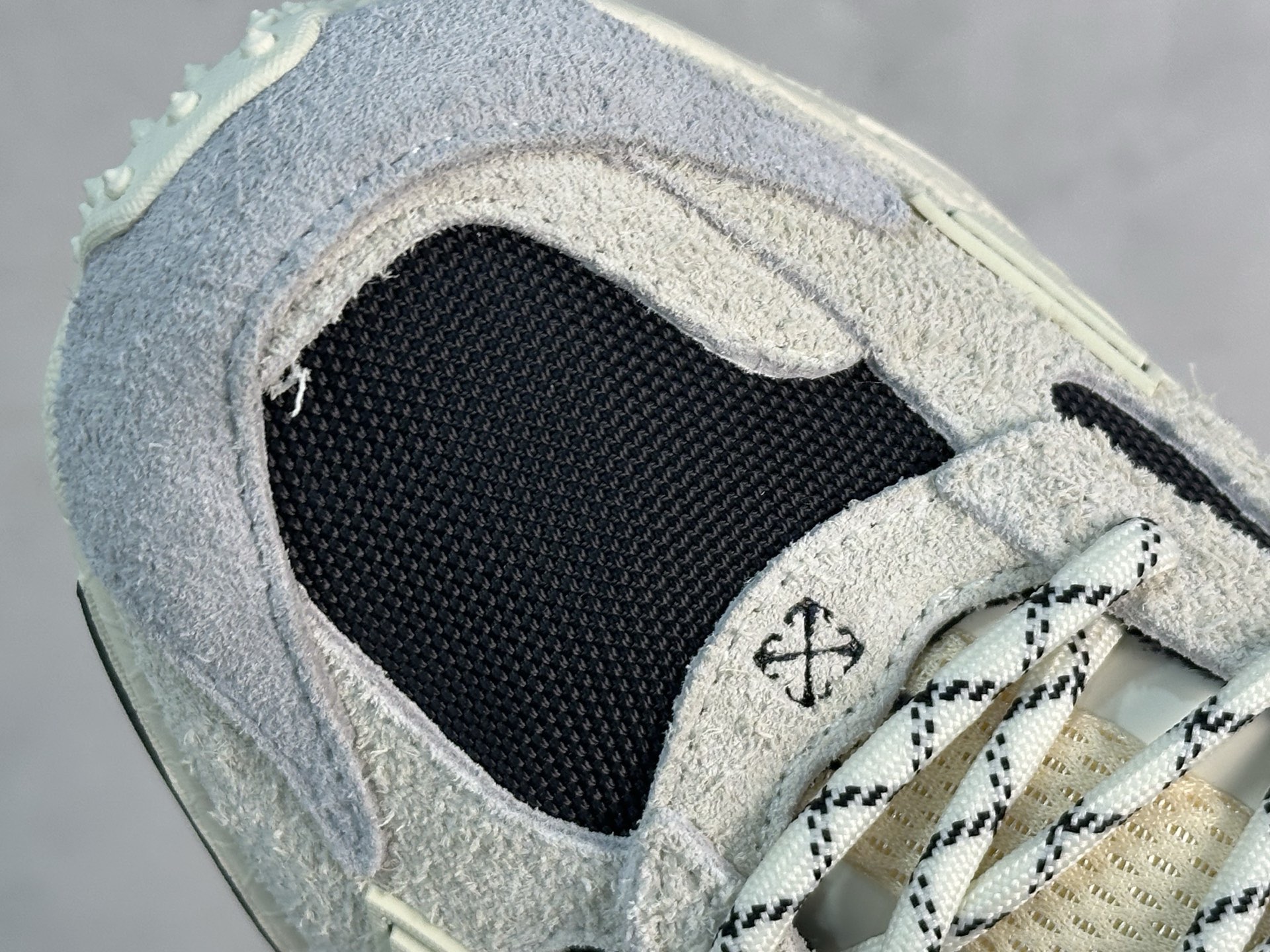 Running Shoes Breathable L