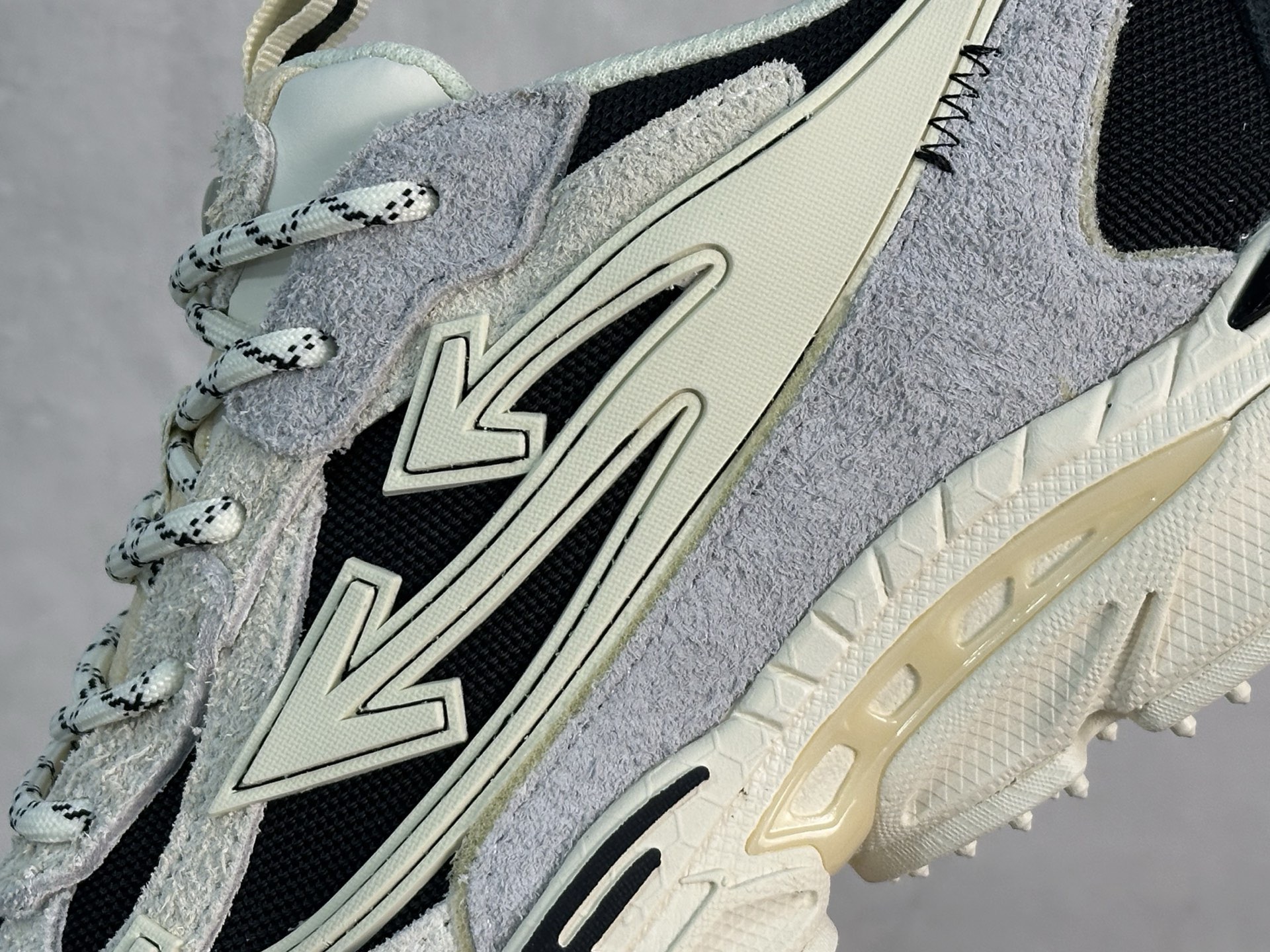 Running Shoes Breathable L