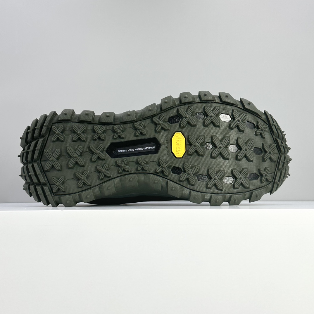 Moncler Sneakers Shock Absorbing M-l