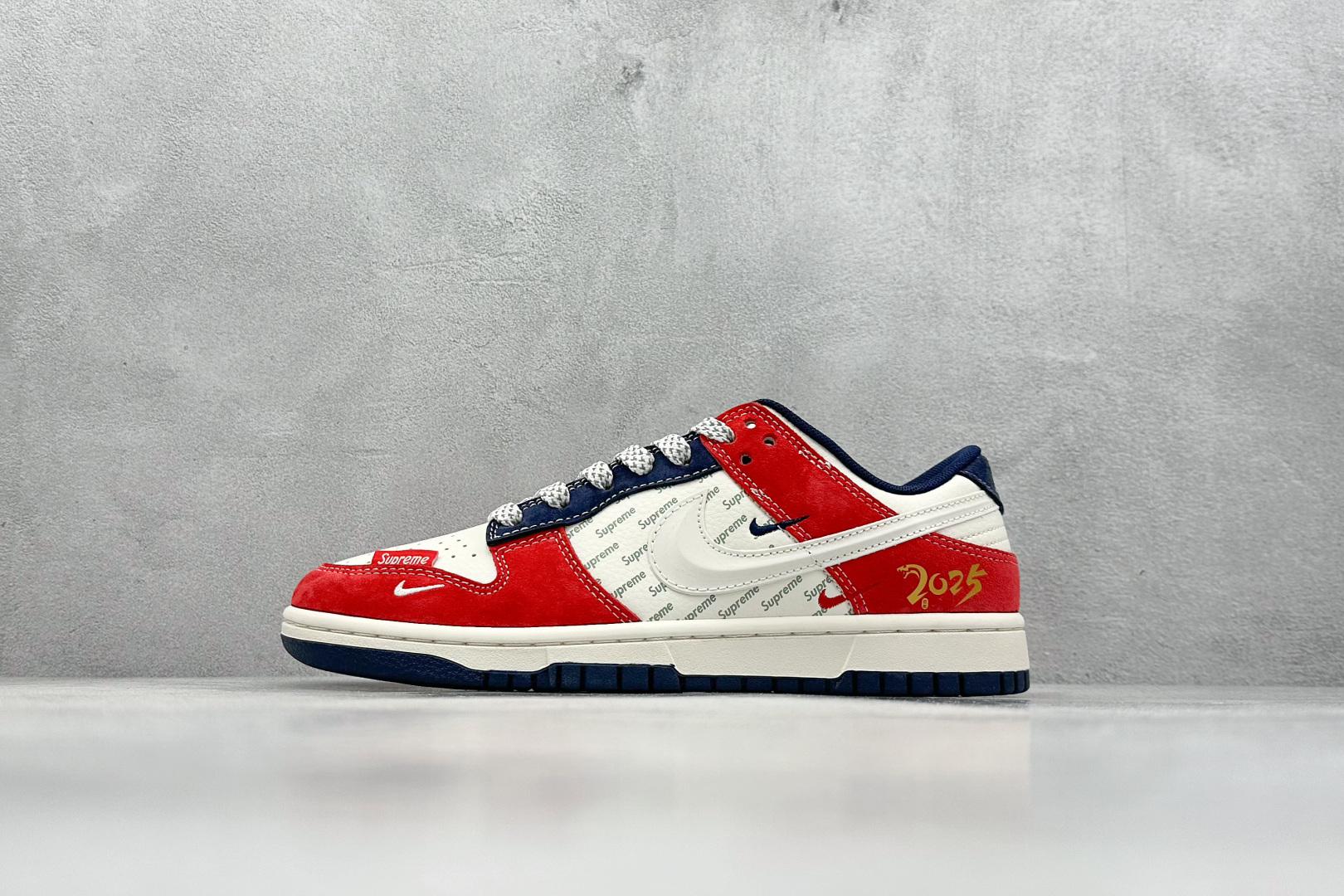 Nike Supreme Basic Shoes M-l-s