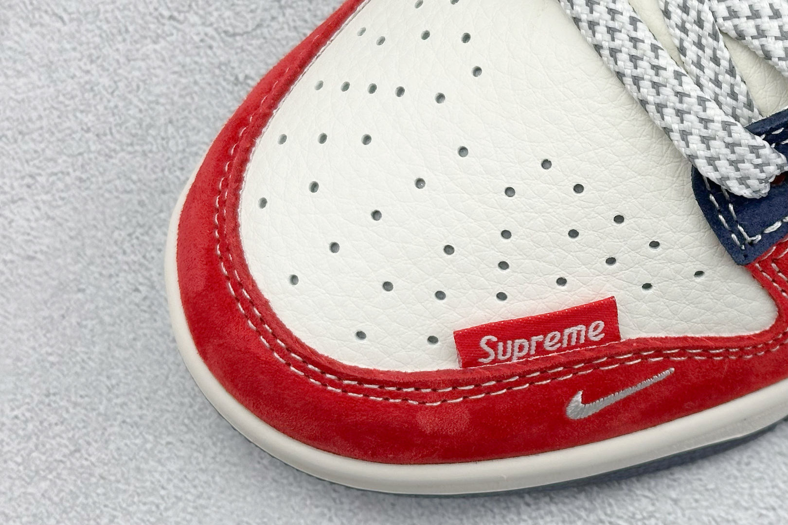 Nike Supreme Basic Shoes M-l-s