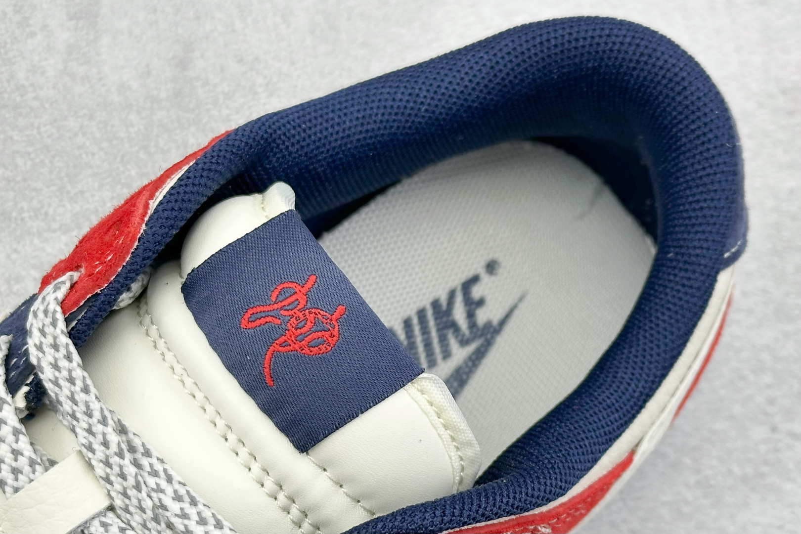 Nike Supreme Basic Shoes M-l-s