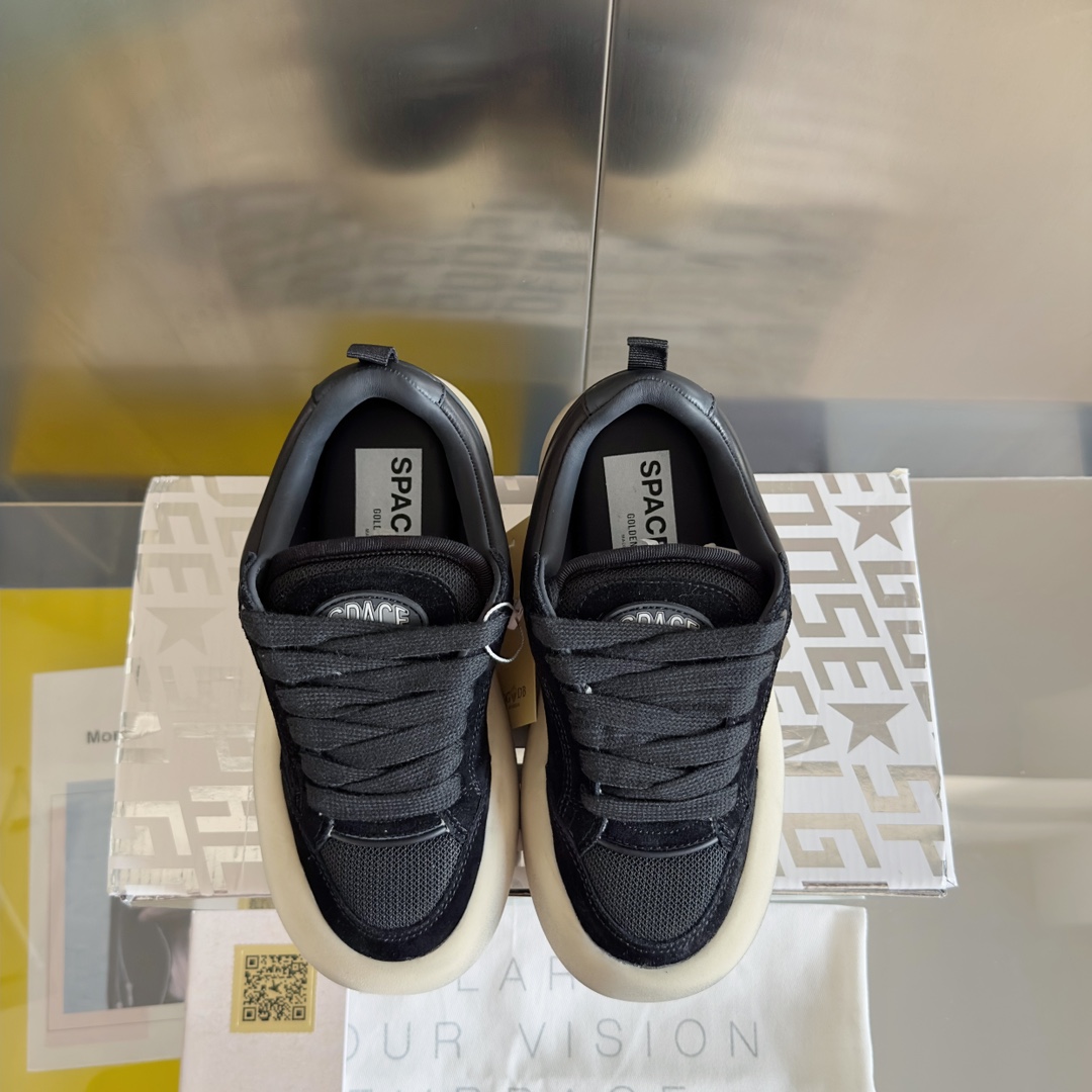 Golden Goose Male Board Shoes Black Breathable M-s