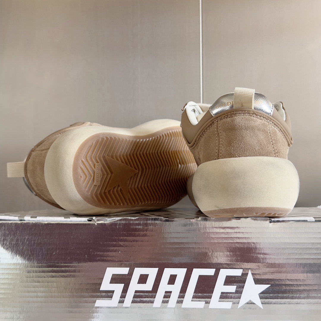 Golden Goose Male Board Shoes Black Breathable M-s