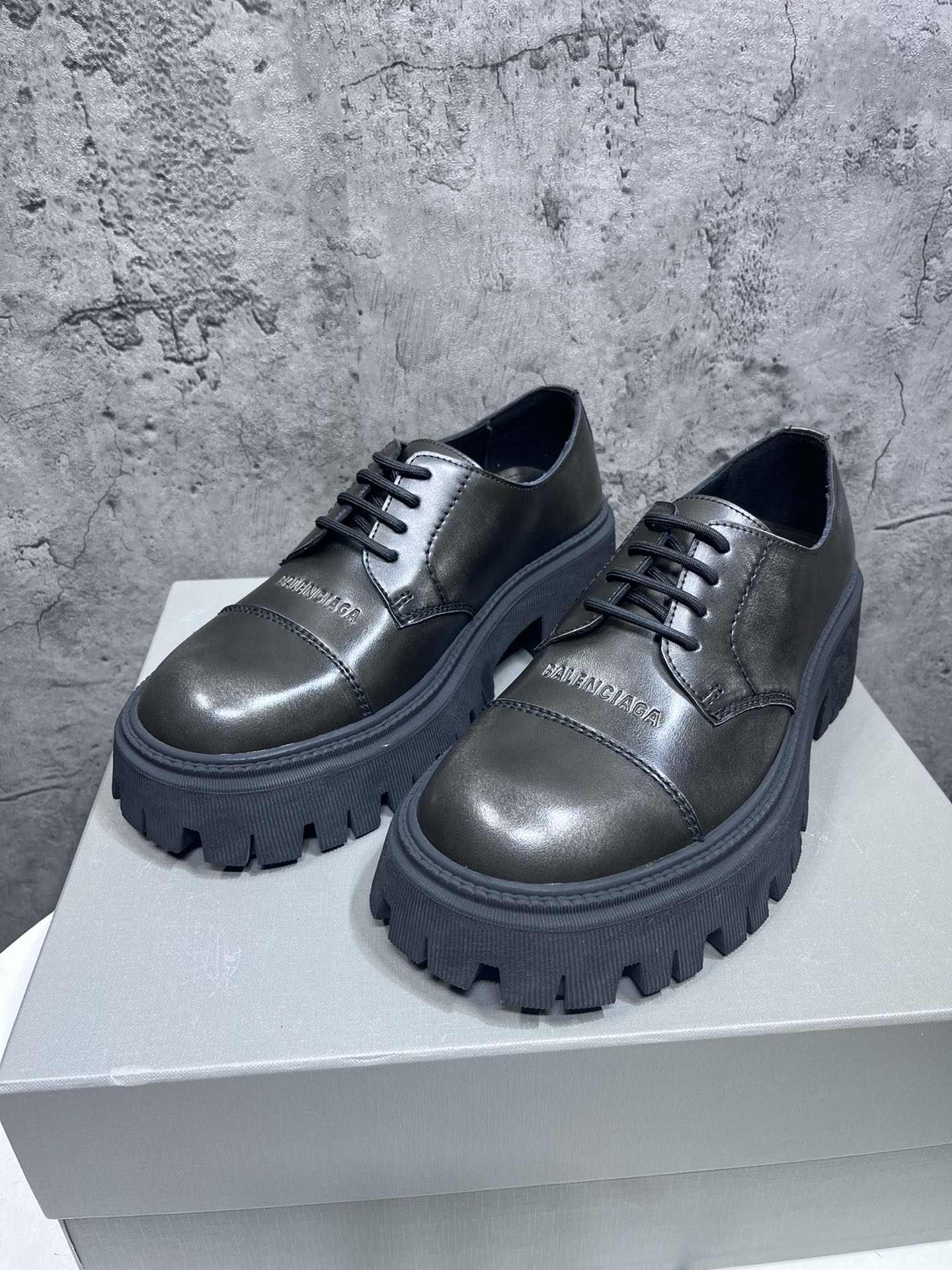 Balenciaga Leather Shoes Cow Leather M-l