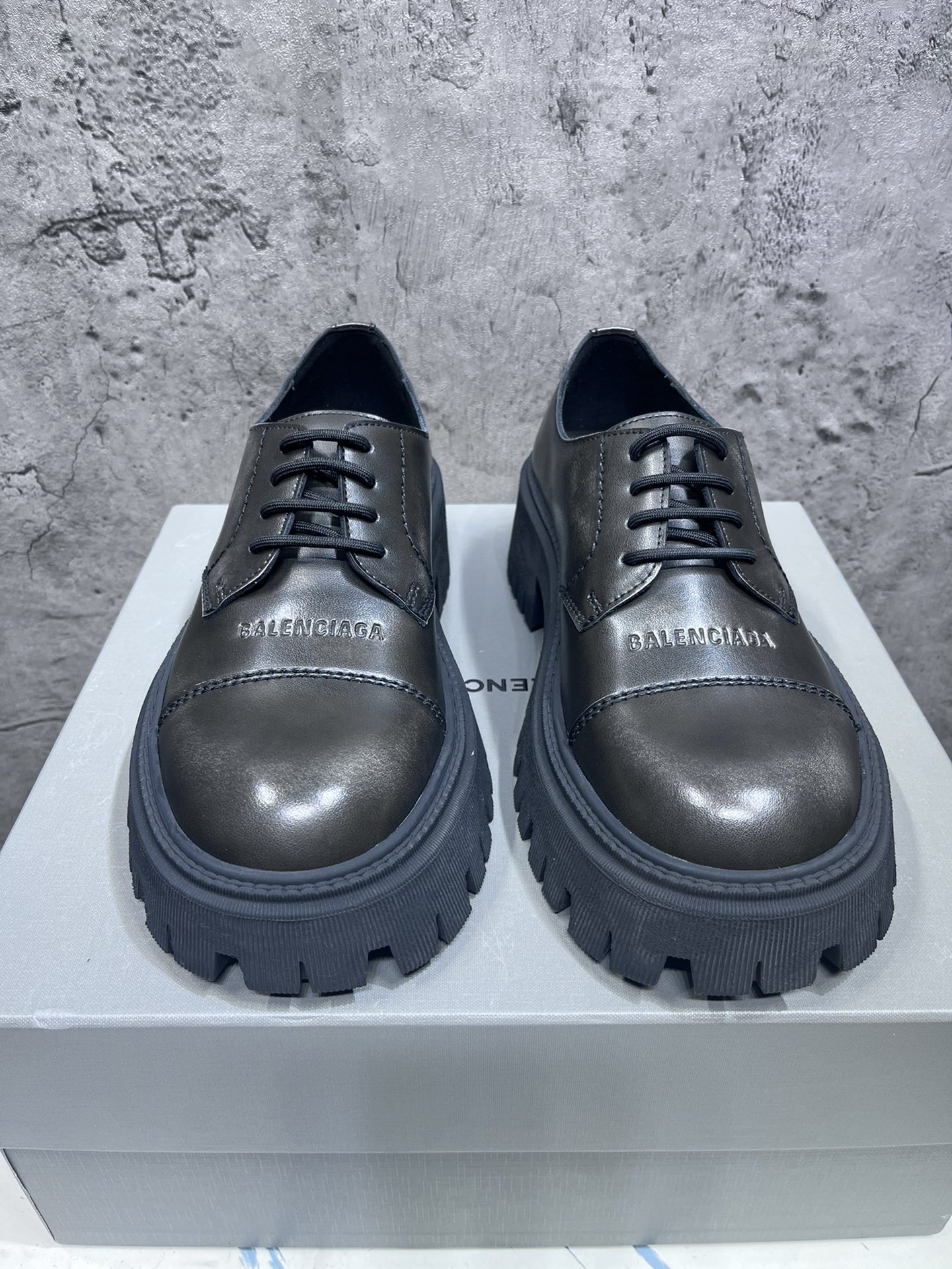 Balenciaga Leather Shoes Cow Leather M-l