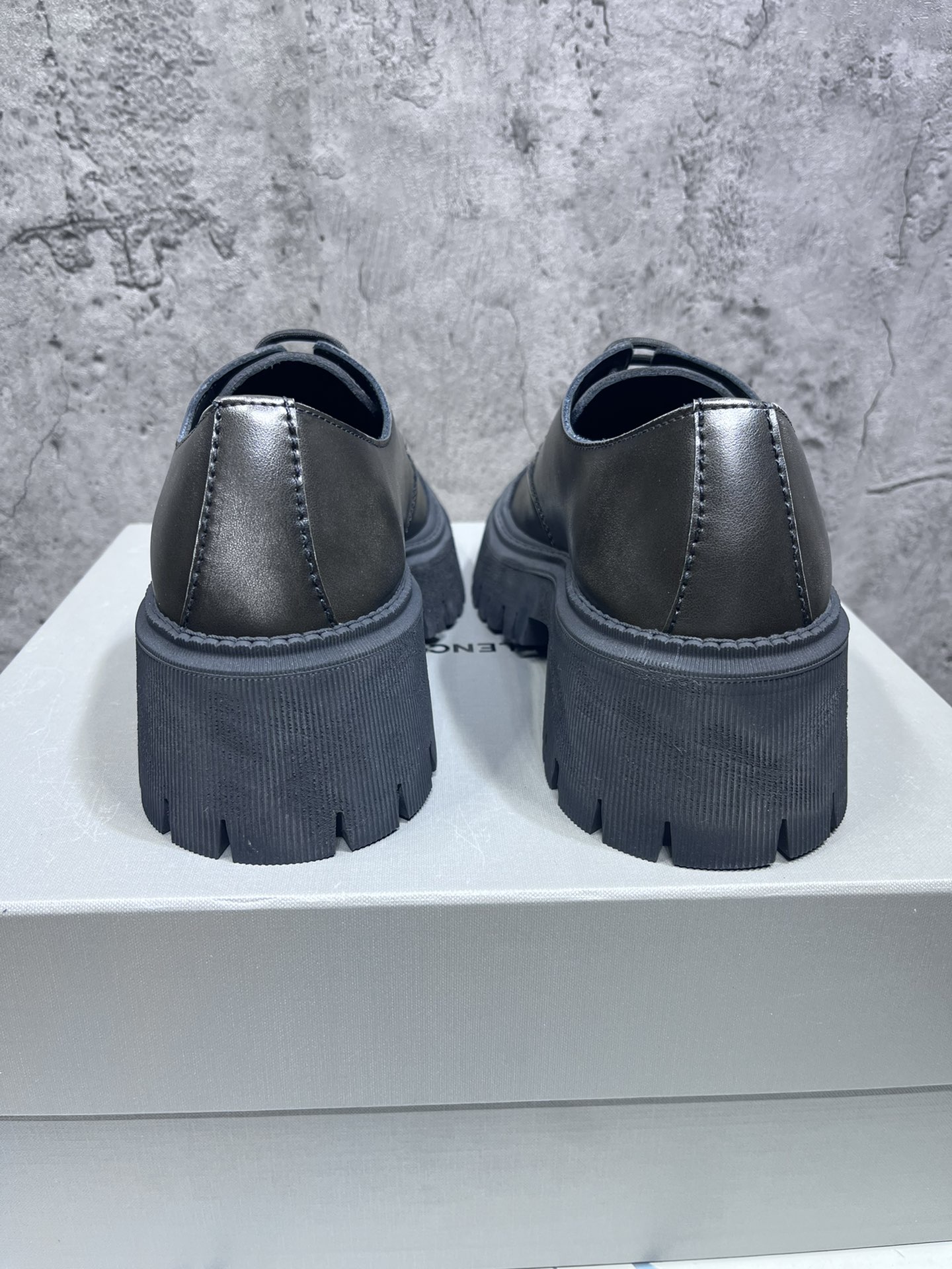 Balenciaga Leather Shoes Cow Leather M-l