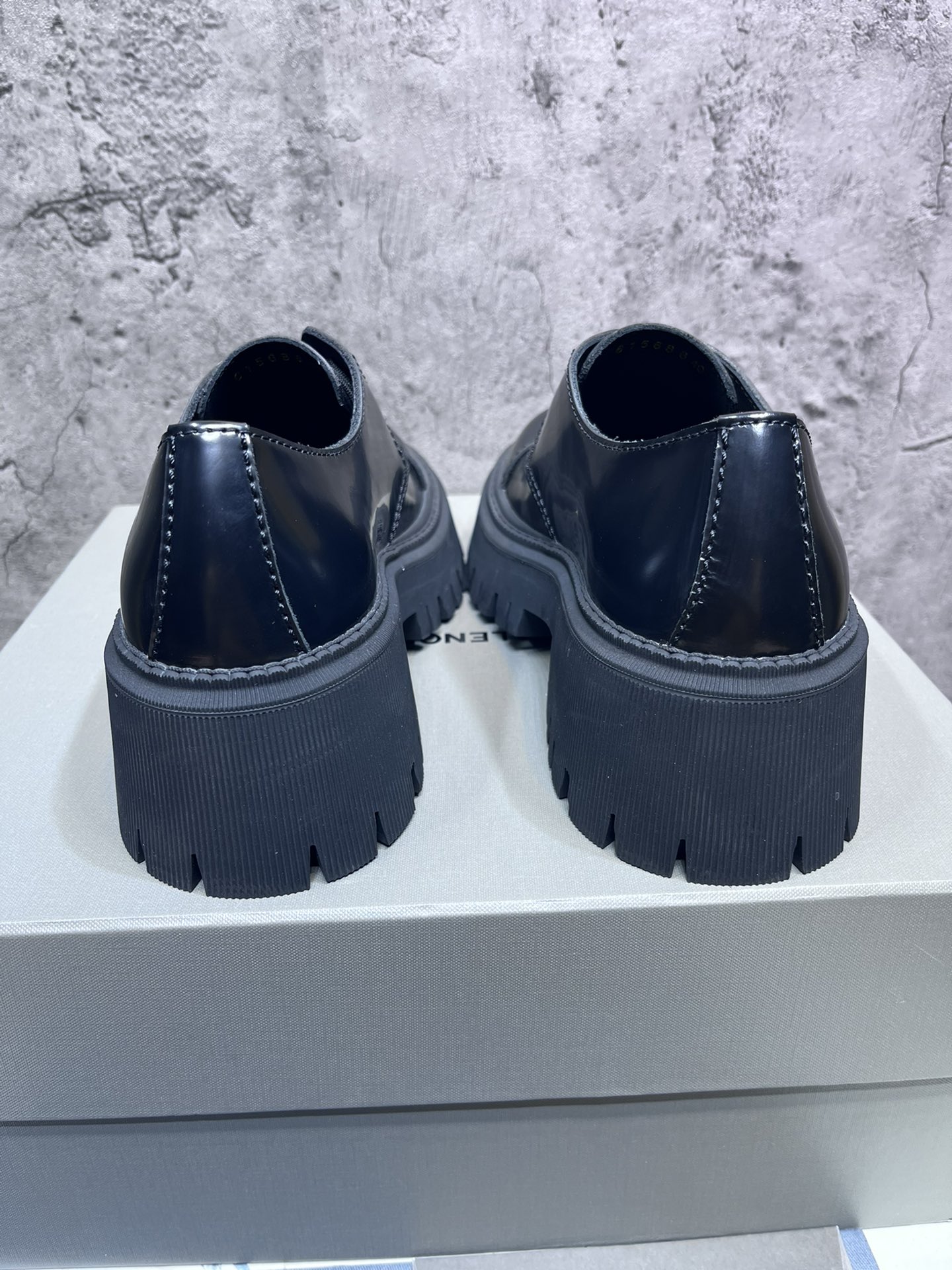 Balenciaga Leather Shoes Cow Leather M-l