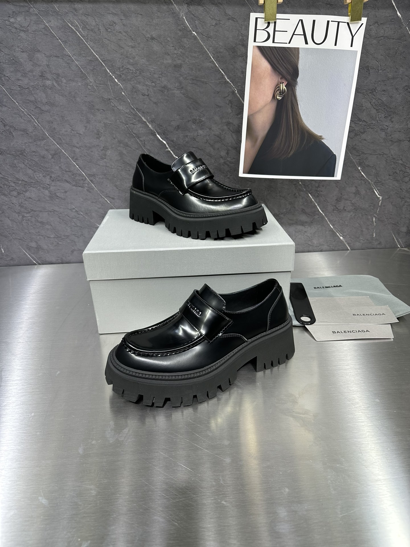 Balenciaga Loafers Cow Leather M-l