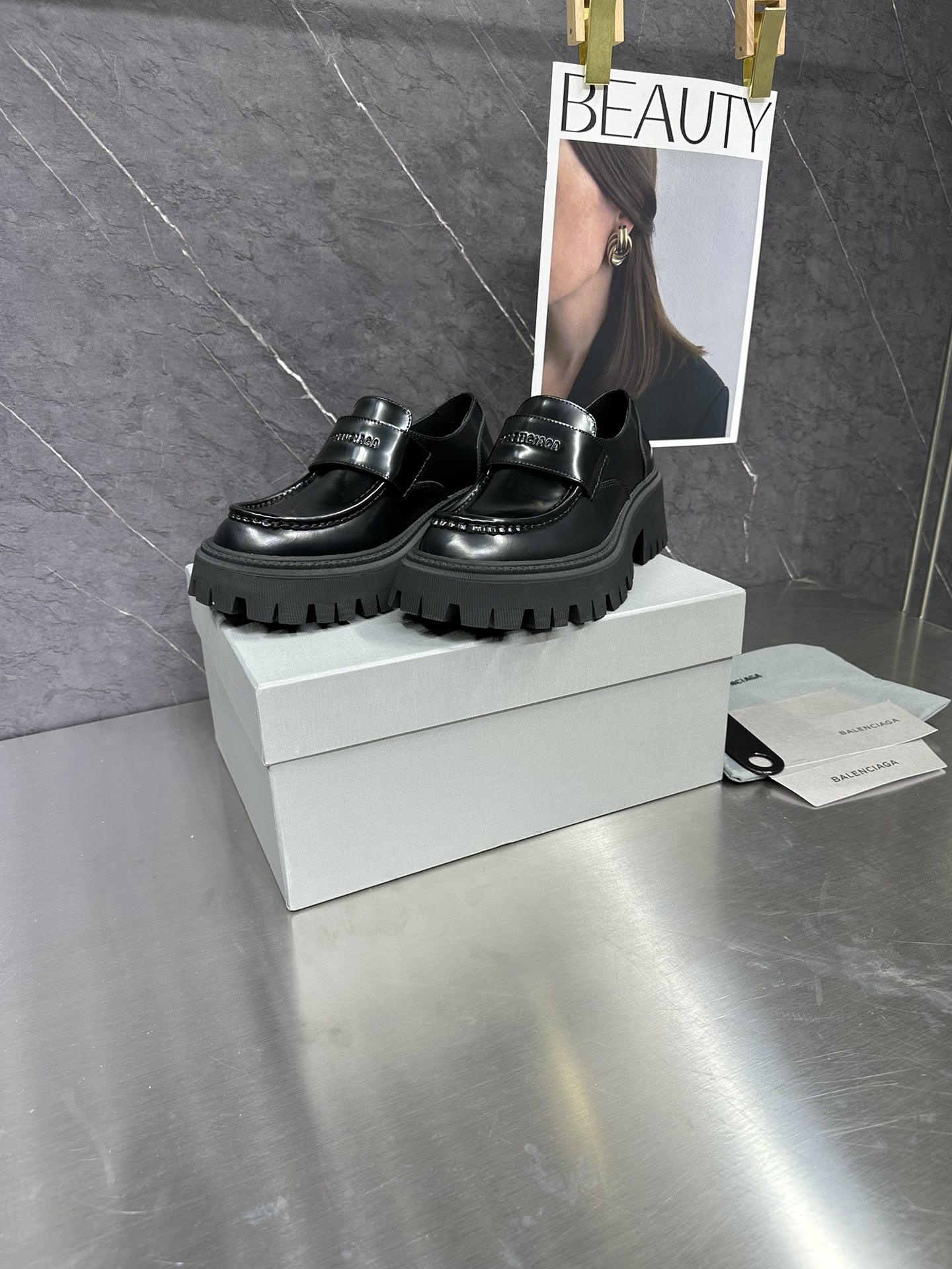 Balenciaga Loafers Cow Leather M-l