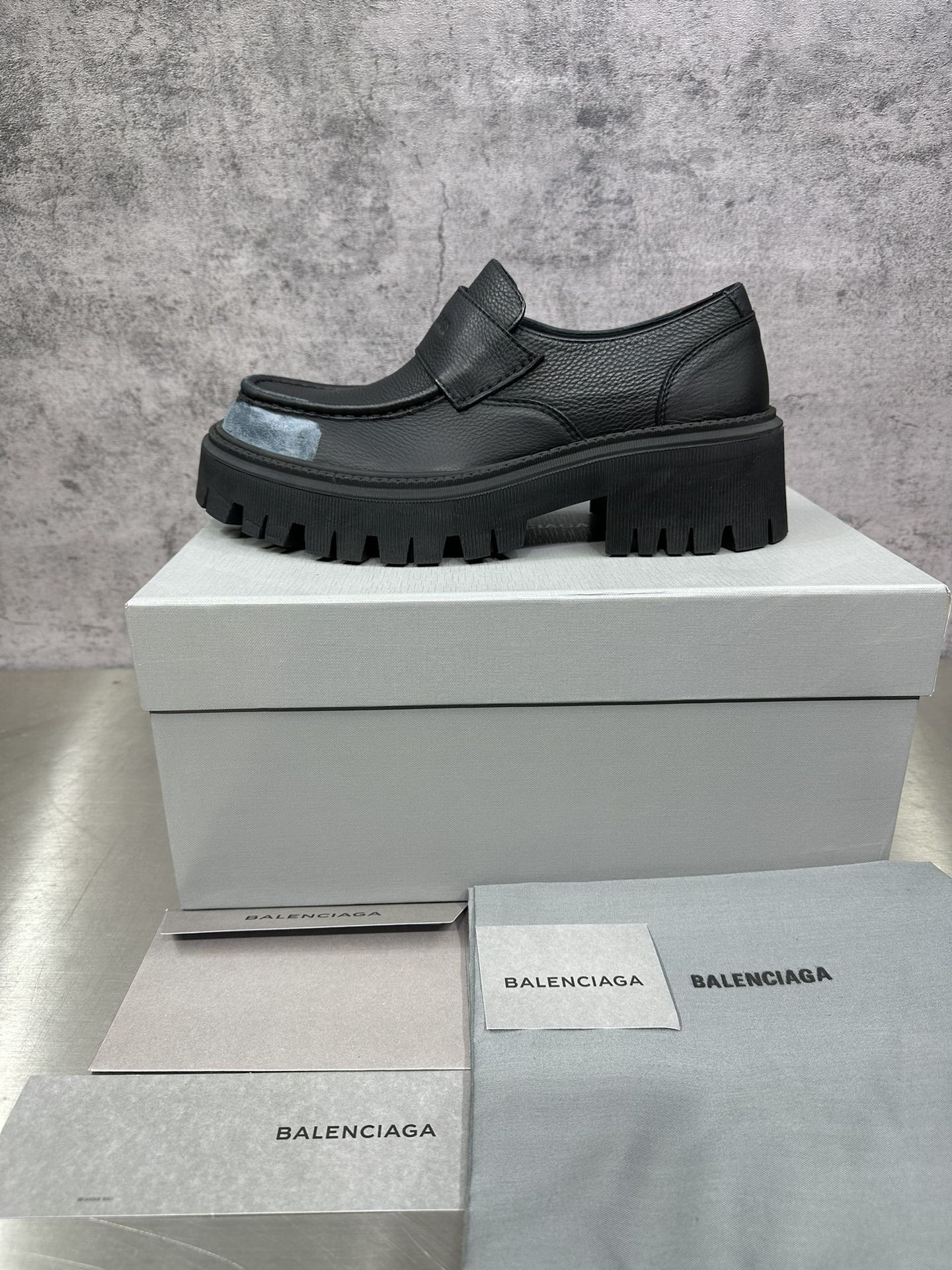 Balenciaga Loafers Cow Leather M-l