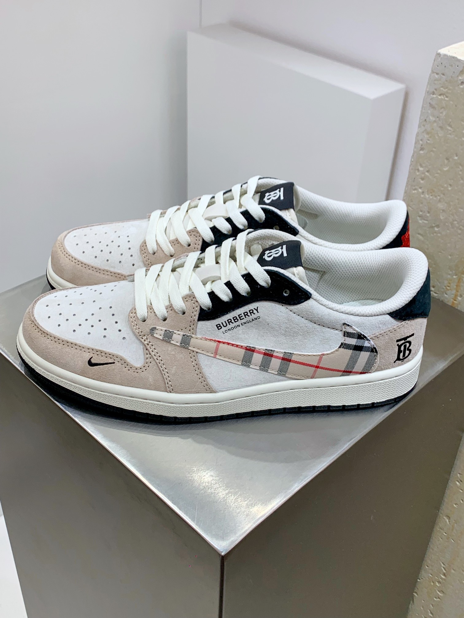 Burberry Jordan Nike Male Basic Shoes M-l