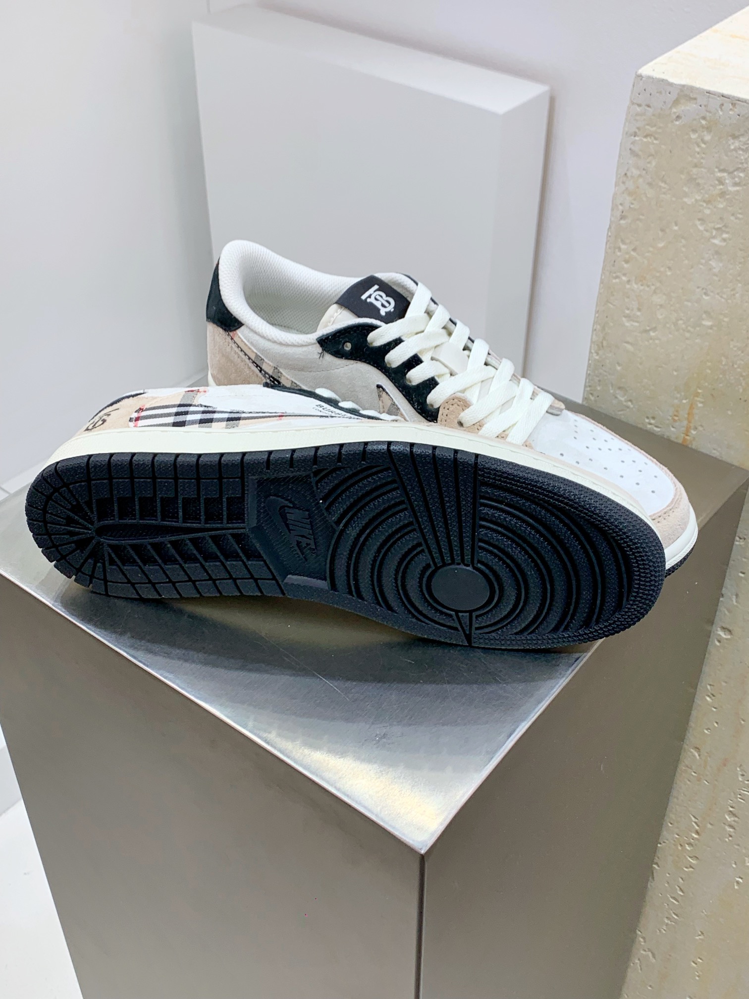 Burberry Jordan Nike Male Basic Shoes M-l