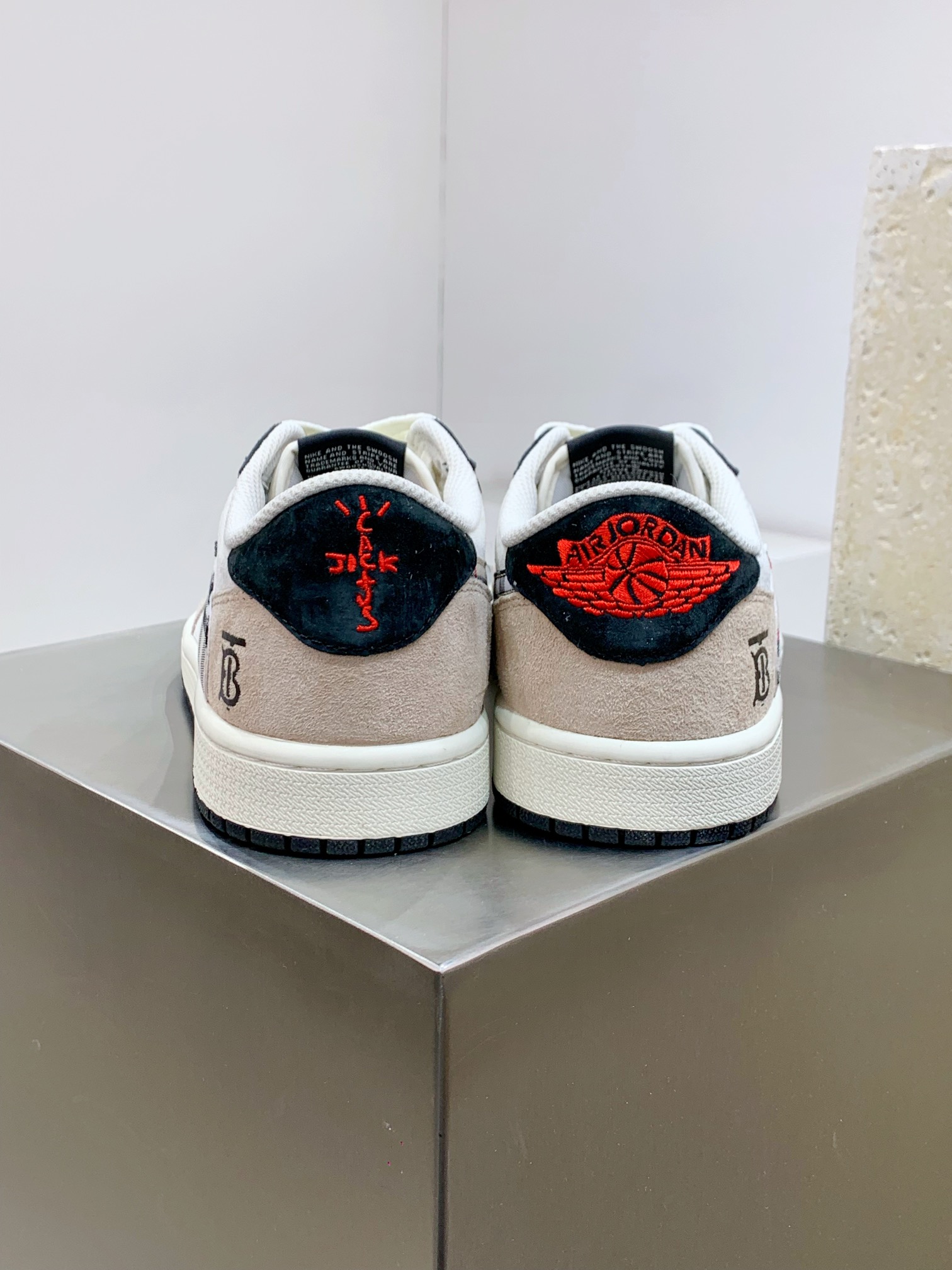 Burberry Jordan Nike Male Basic Shoes M-l