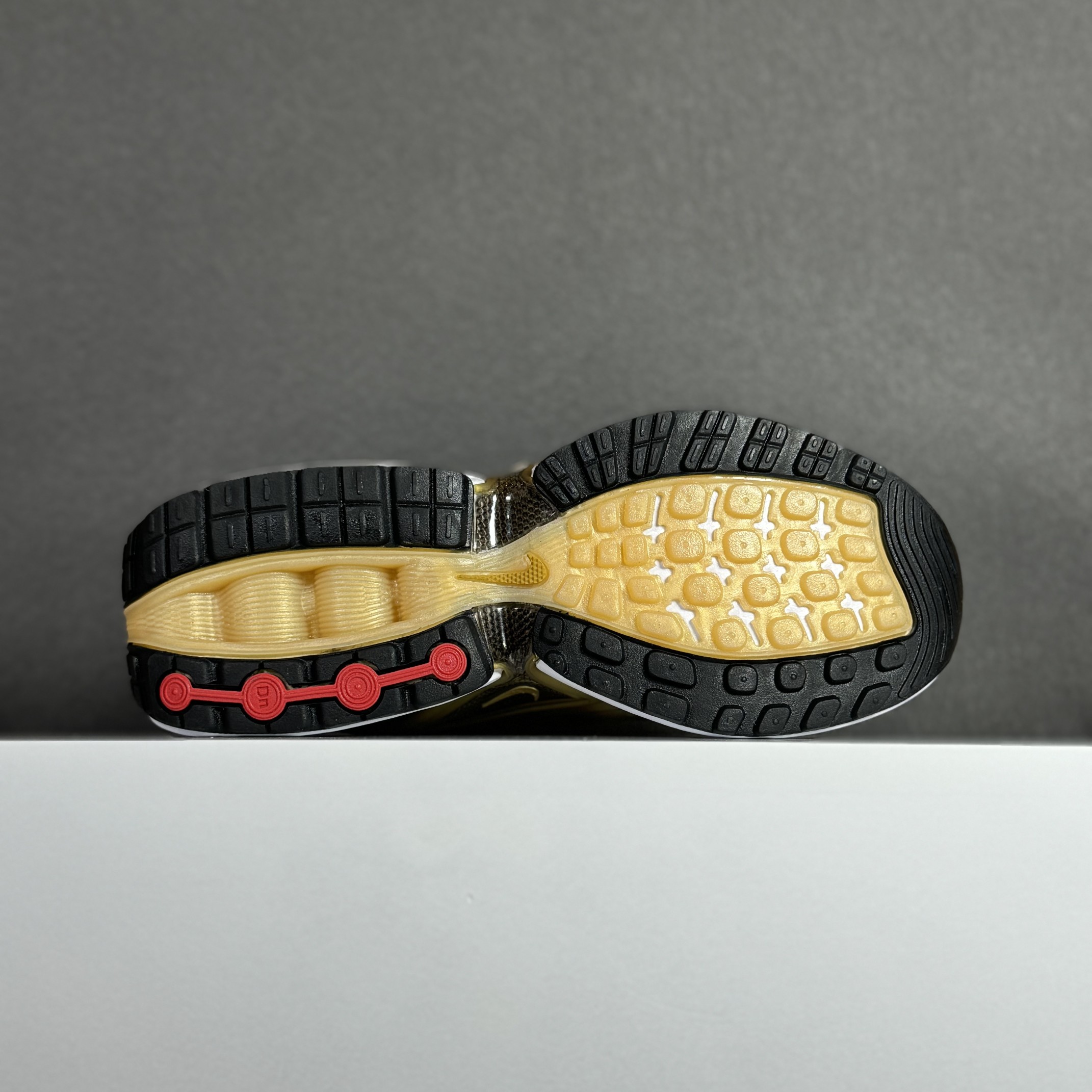 Sneakers Mesh Shock Absorbing M-l