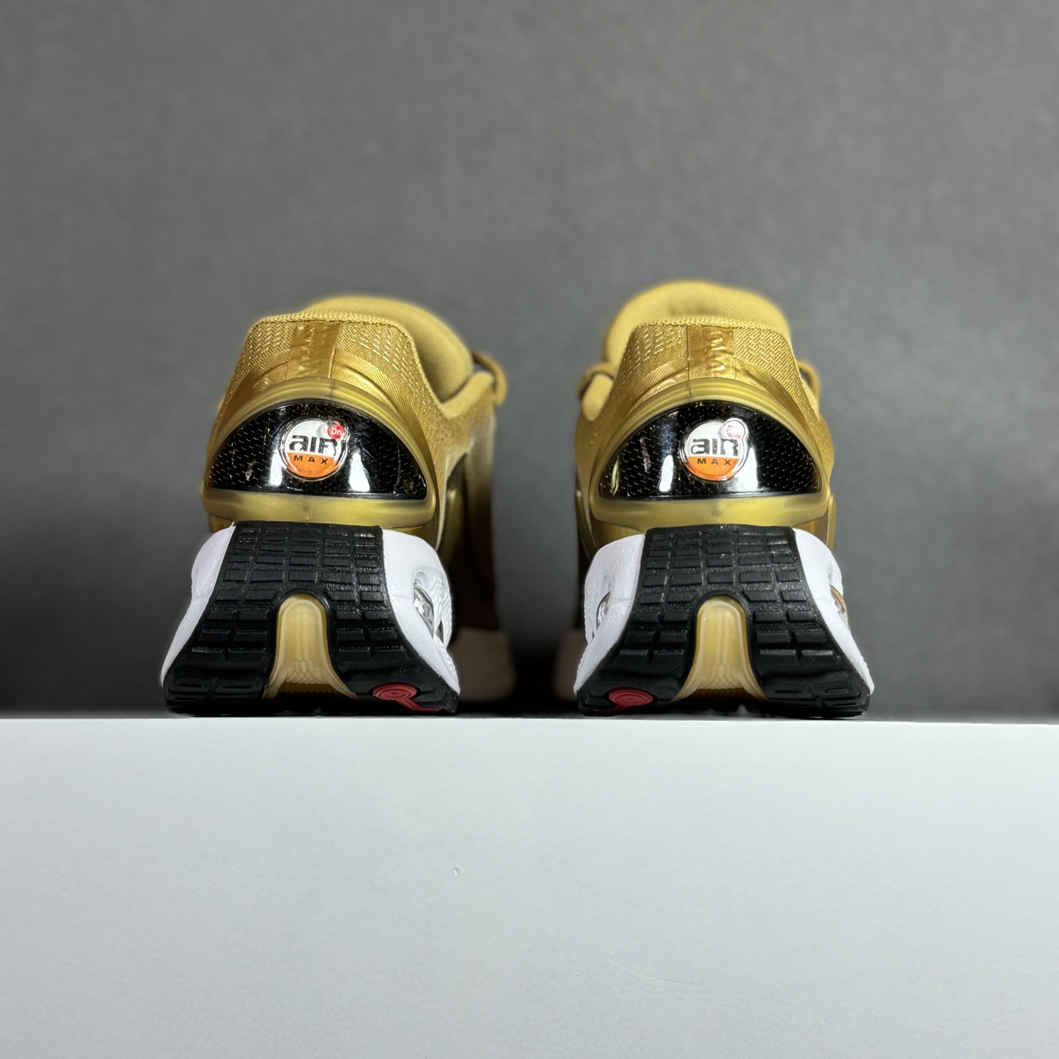 Sneakers Mesh Shock Absorbing M-l