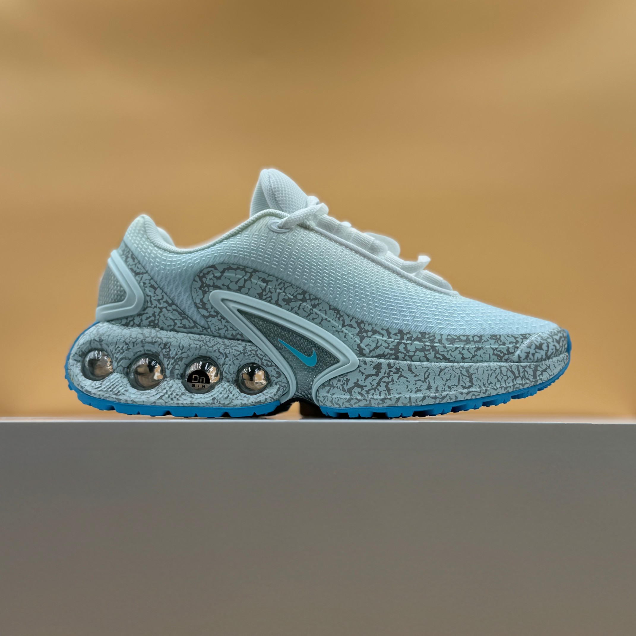 Nike Sneakers Mesh Shock Absorbing M-l