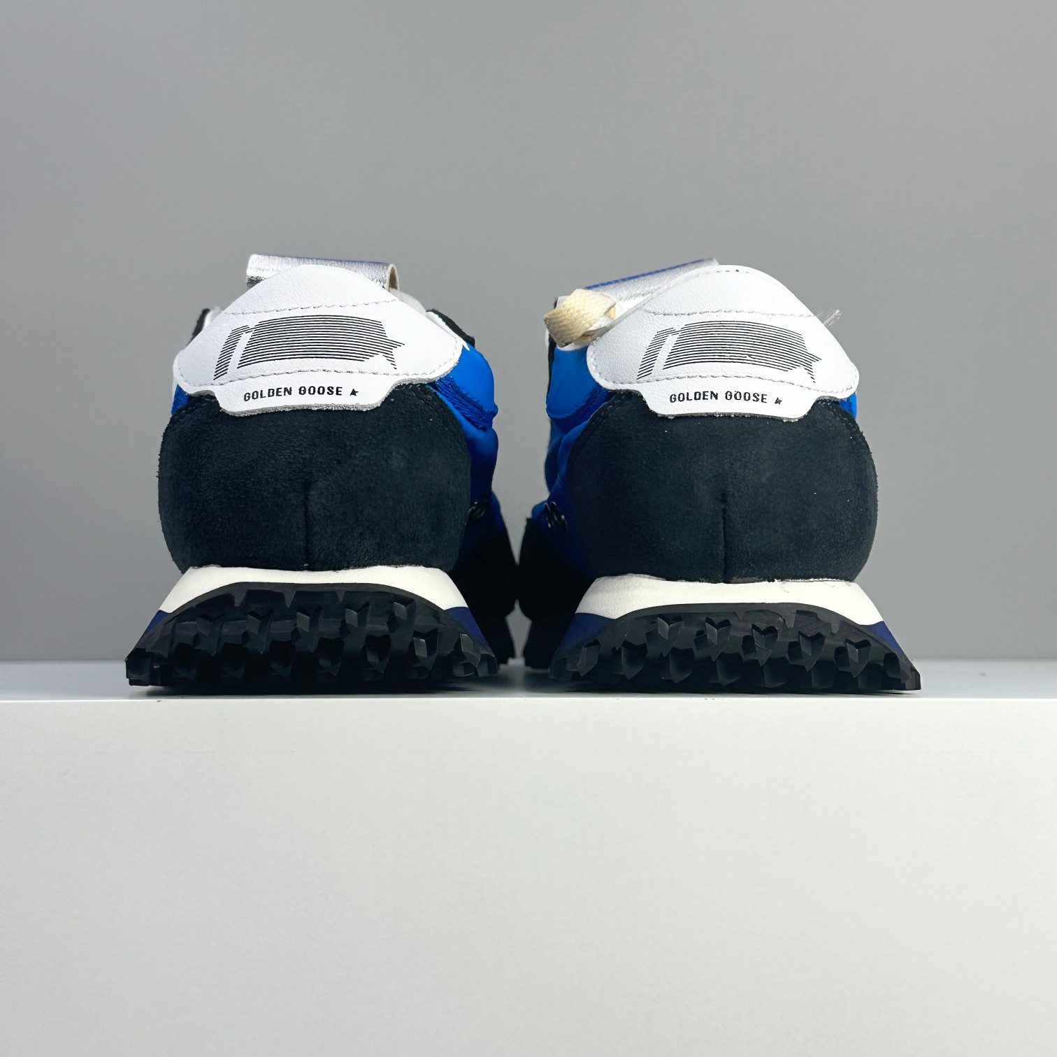 Golden Goose Female Sneakers M-l-s