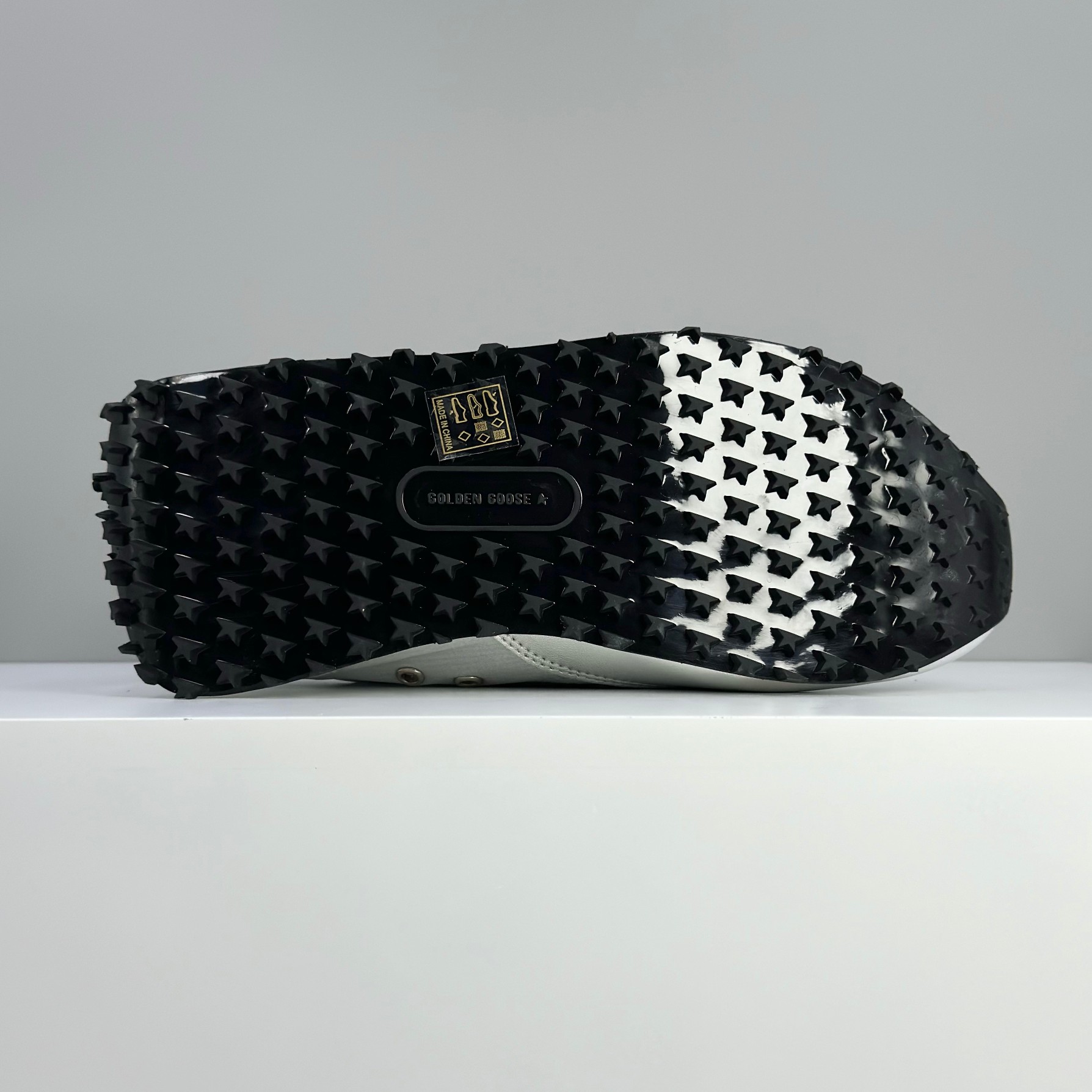 Golden Goose Female Sneakers Red M-l-s