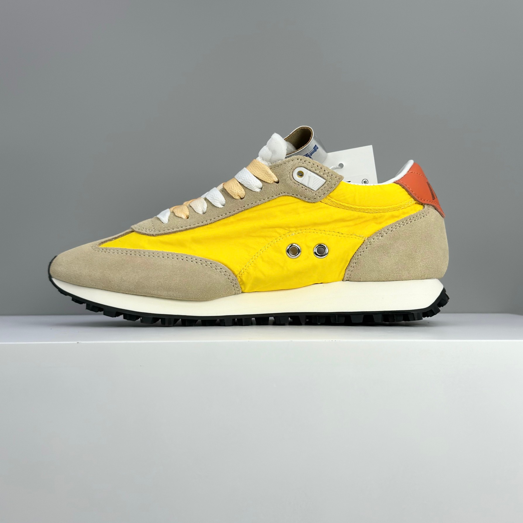 Golden Goose Female Sneakers M-l-s