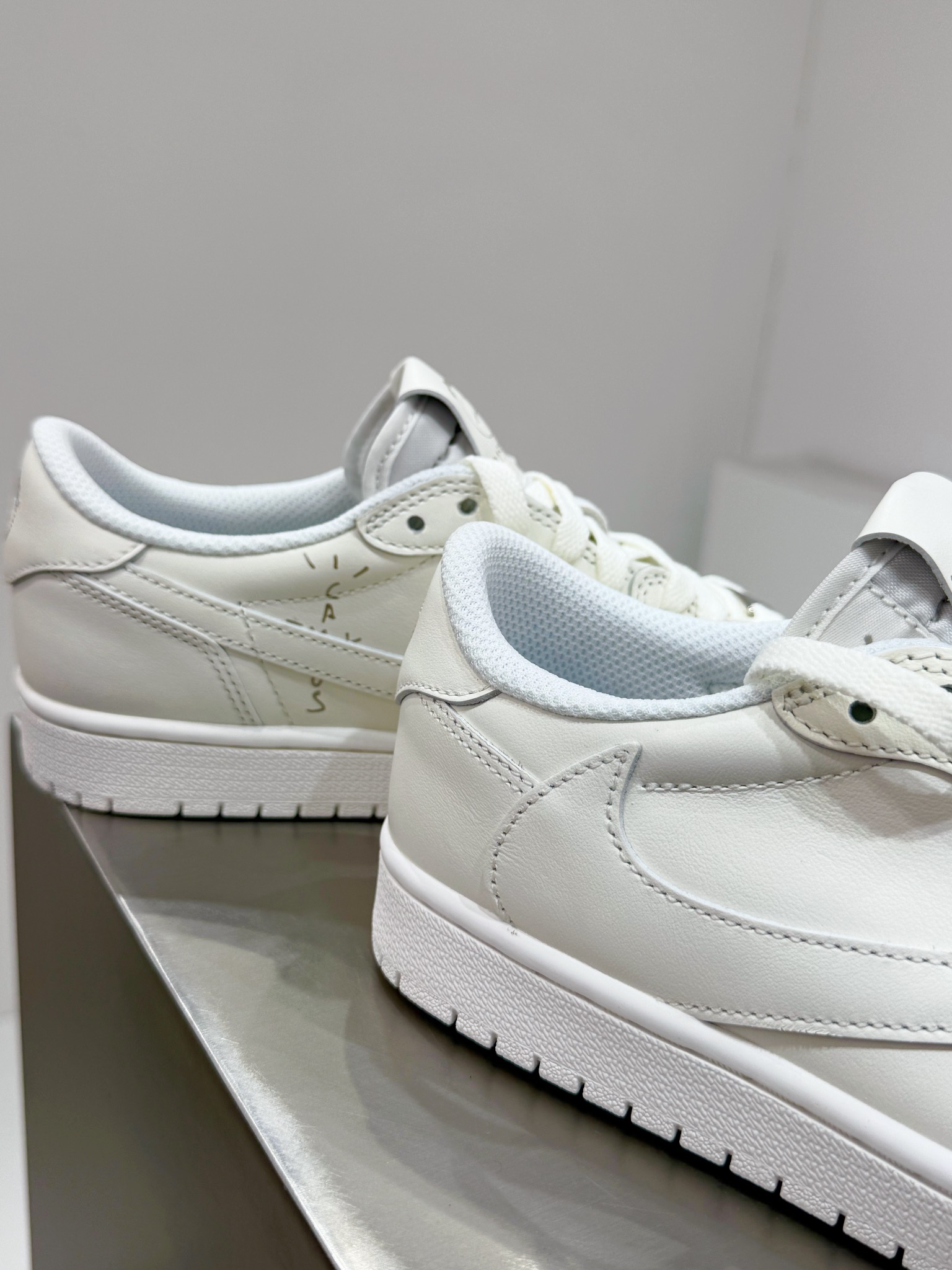 Jordan Nike Male Leather Shoes Cow Leather White M-l-s