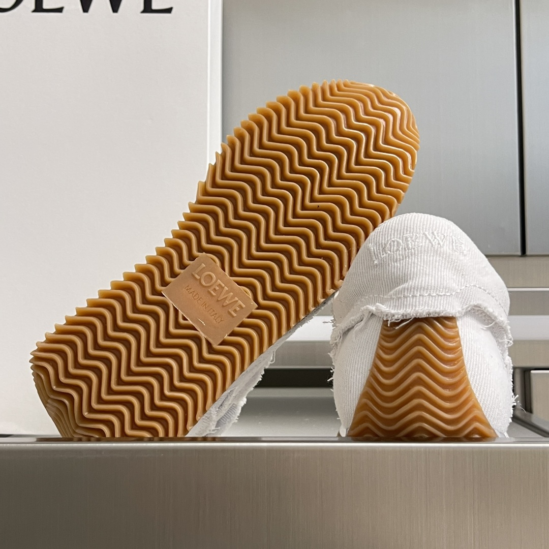 Loewe Male Sneakers M-l-s