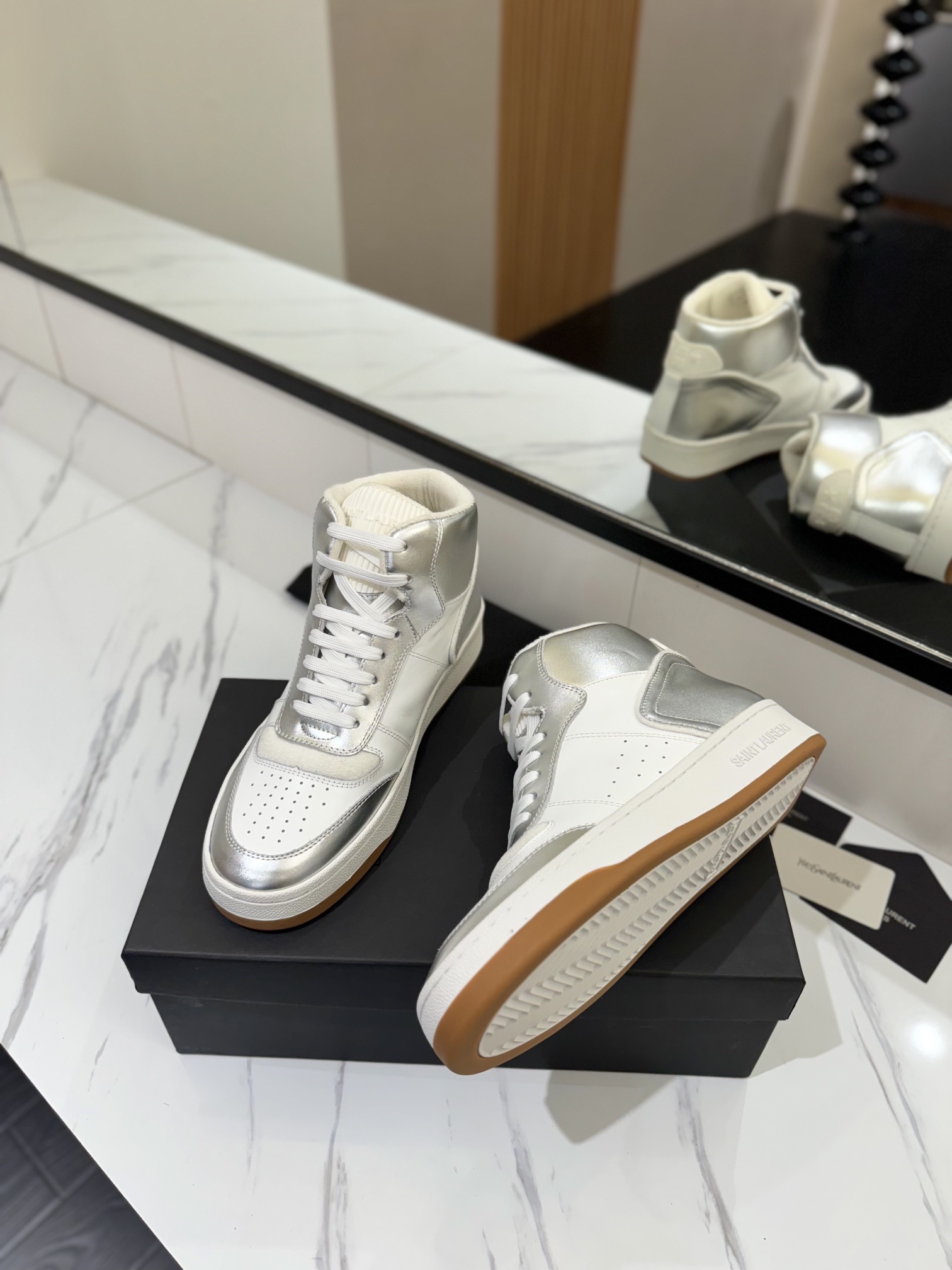 Saint Laurent Male Basic Shoes Lightweight L-s