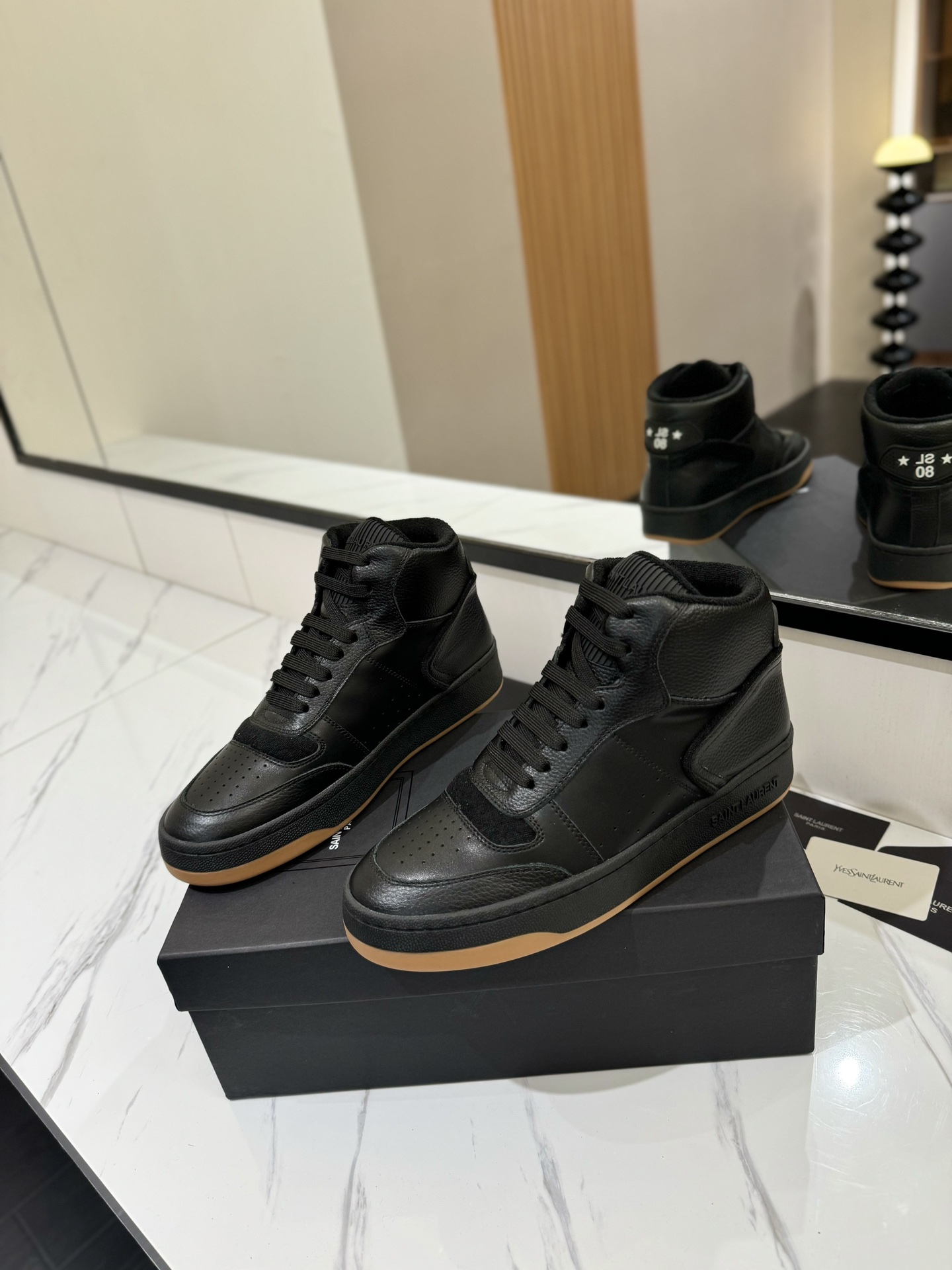 Saint Laurent Male Basic Shoes Lightweight L-s