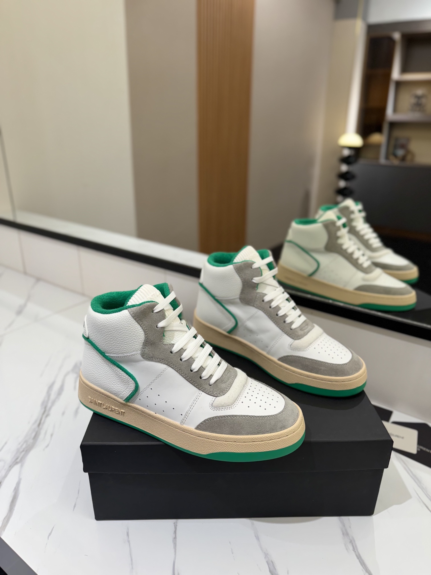 Saint Laurent Male Basic Shoes Lightweight L-s