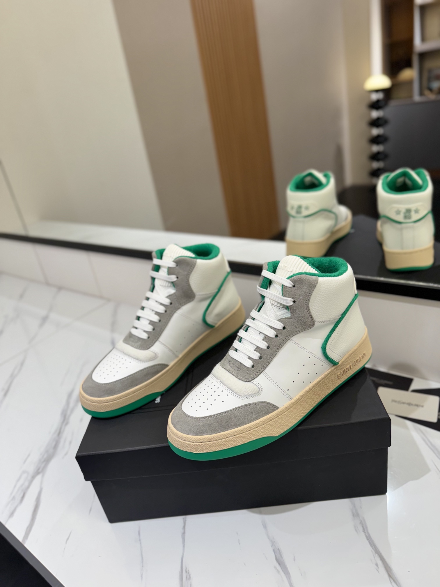 Saint Laurent Male Basic Shoes Lightweight L-s