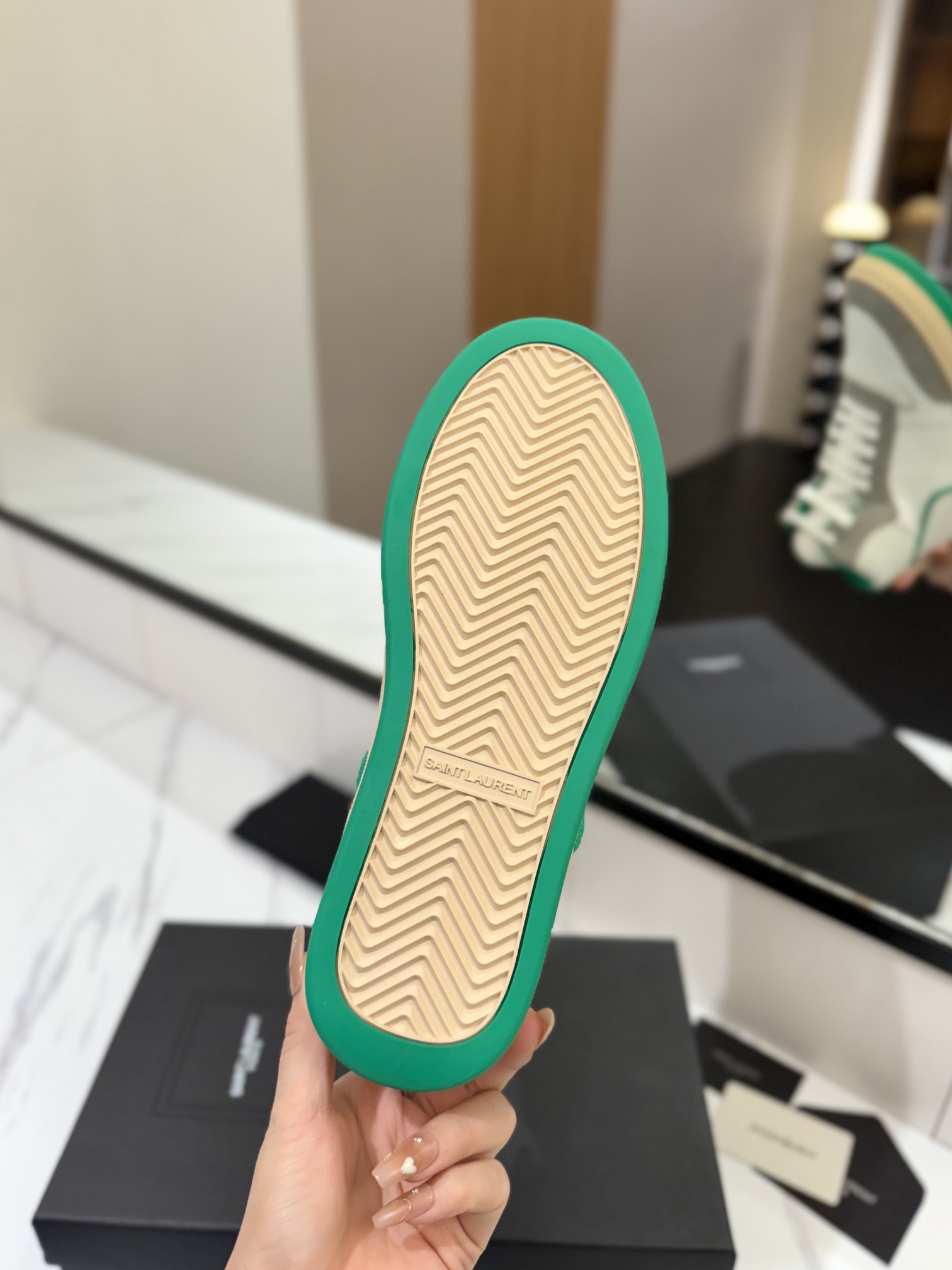 Saint Laurent Male Basic Shoes Lightweight L-s