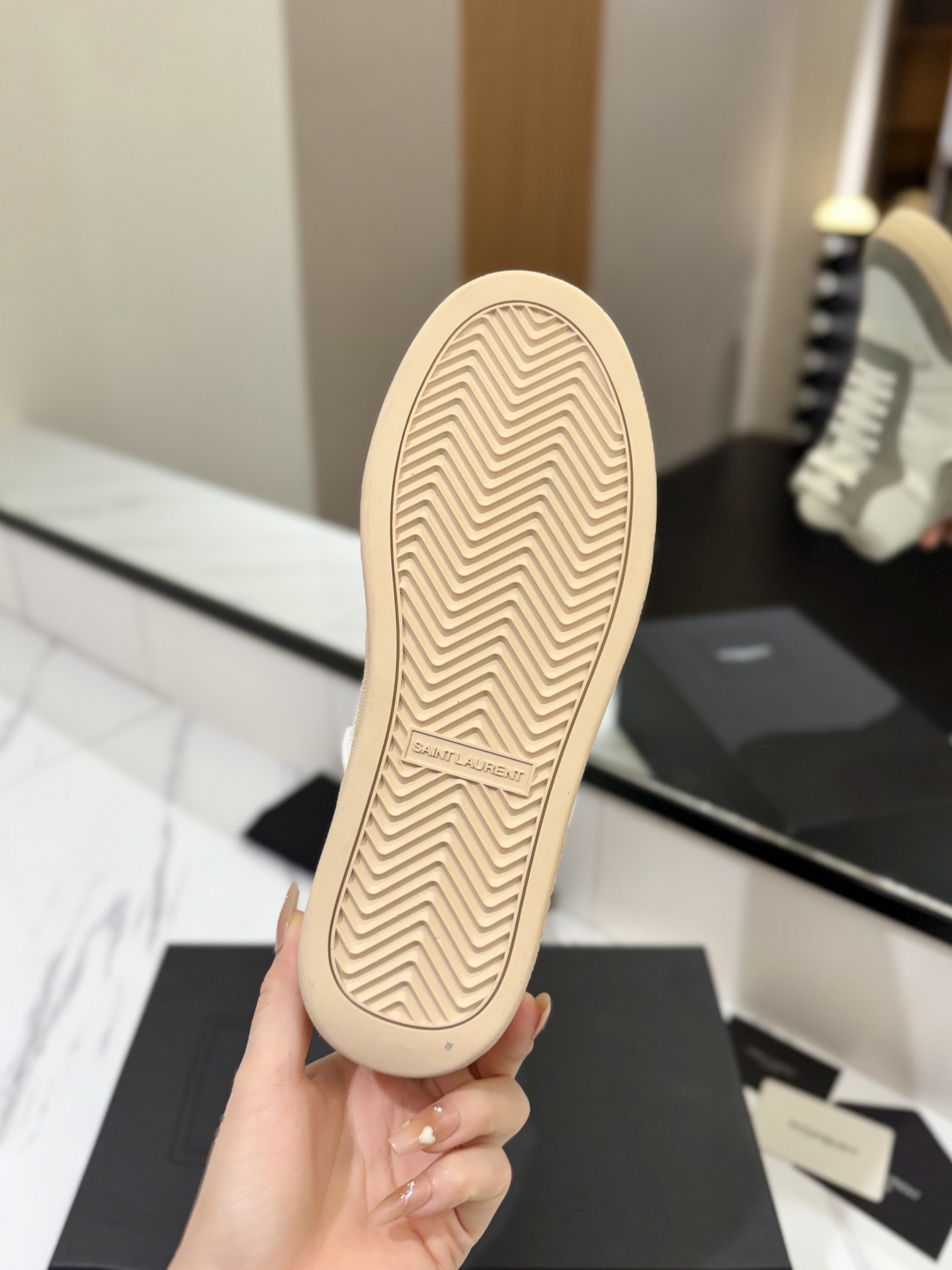 Saint Laurent Male Basic Shoes Lightweight L-s