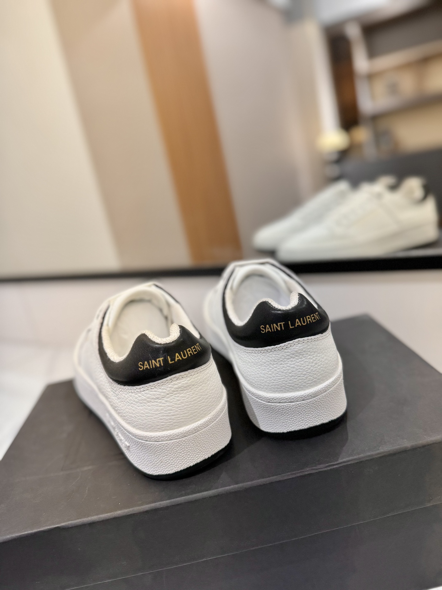 Saint Laurent Male Basic Shoes Lightweight L-s