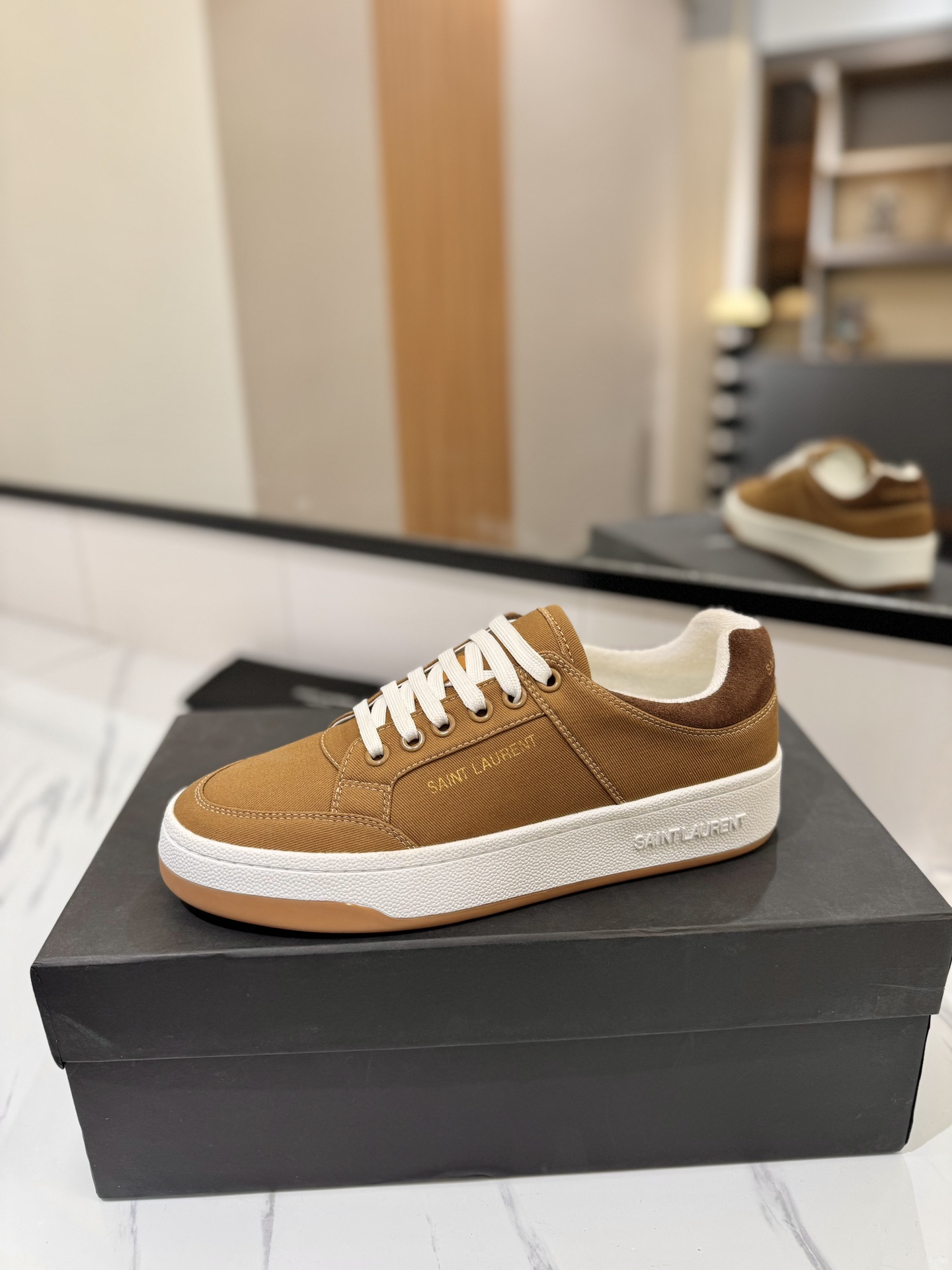 Saint Laurent Male Basic Shoes Lightweight L-s