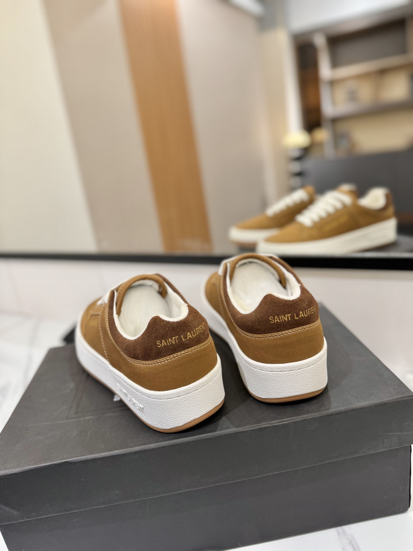 Saint Laurent Male Basic Shoes Lightweight L-s