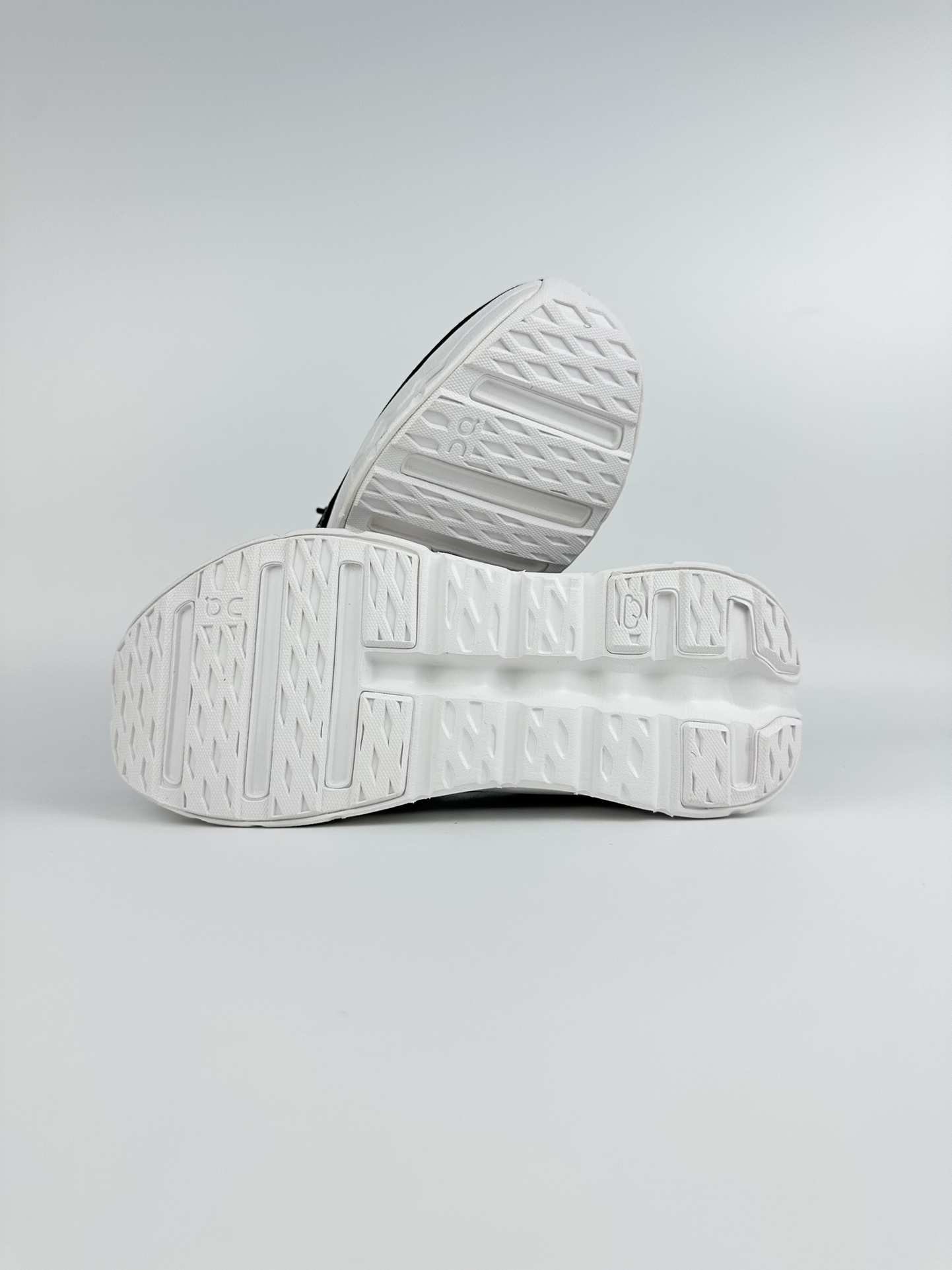 Loewe Running Shoes White L-s