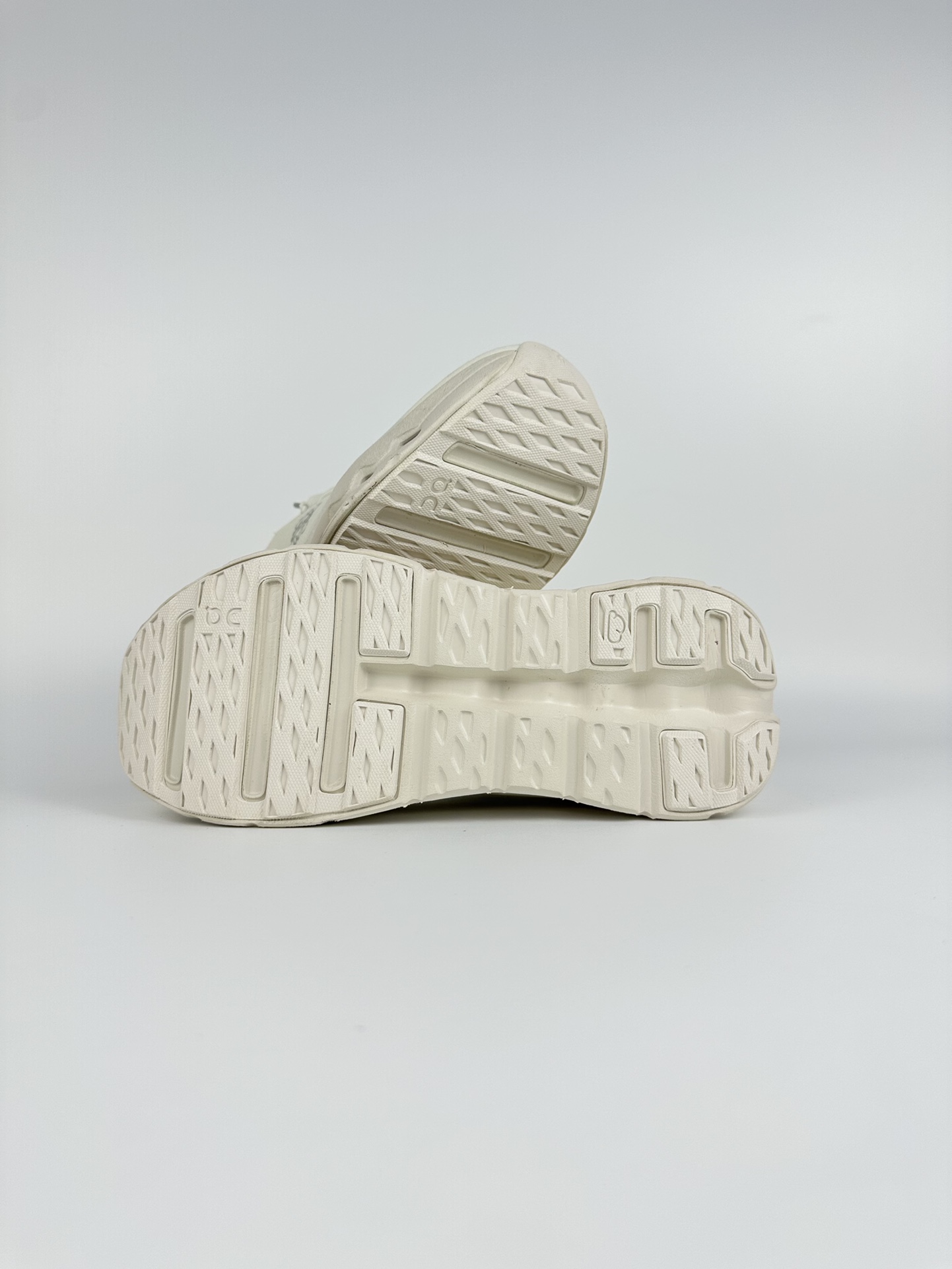 Loewe Running Shoes White L-s