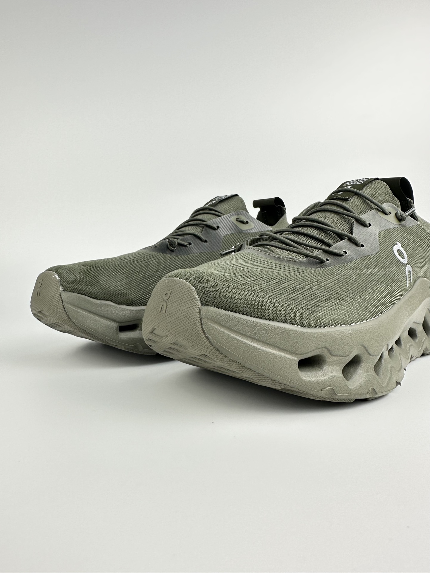 Loewe Running Shoes White L-s