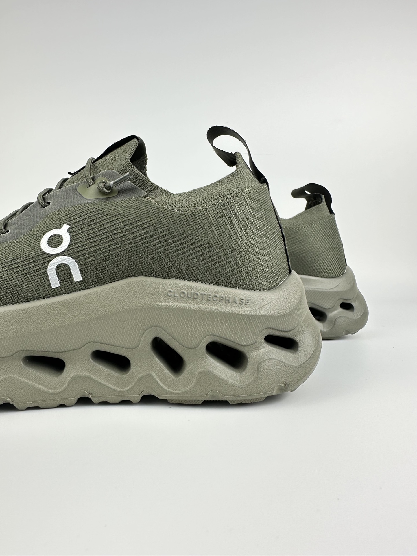 Loewe Running Shoes White L-s