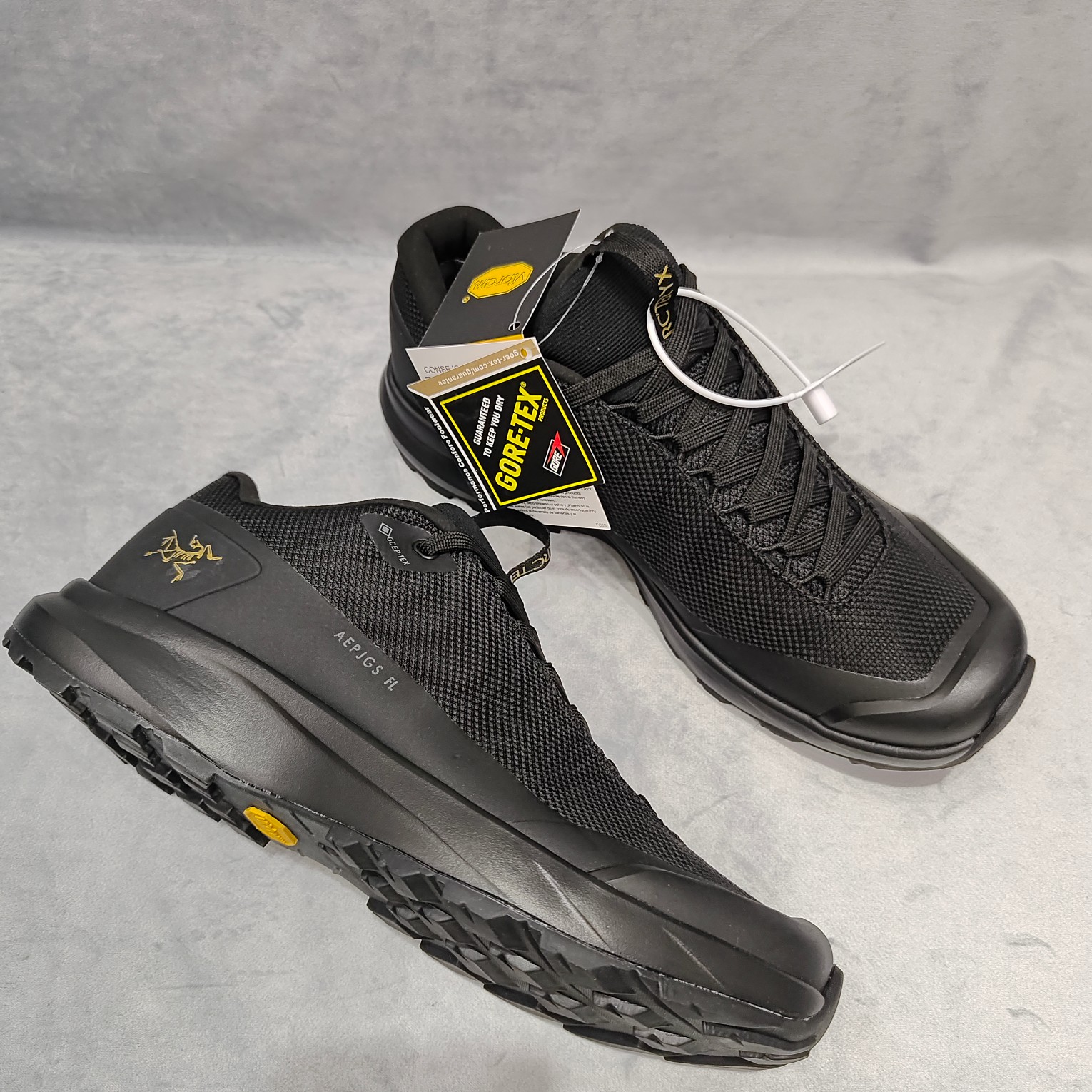 Arcteryx Sneakers Black Breathable M-l-s