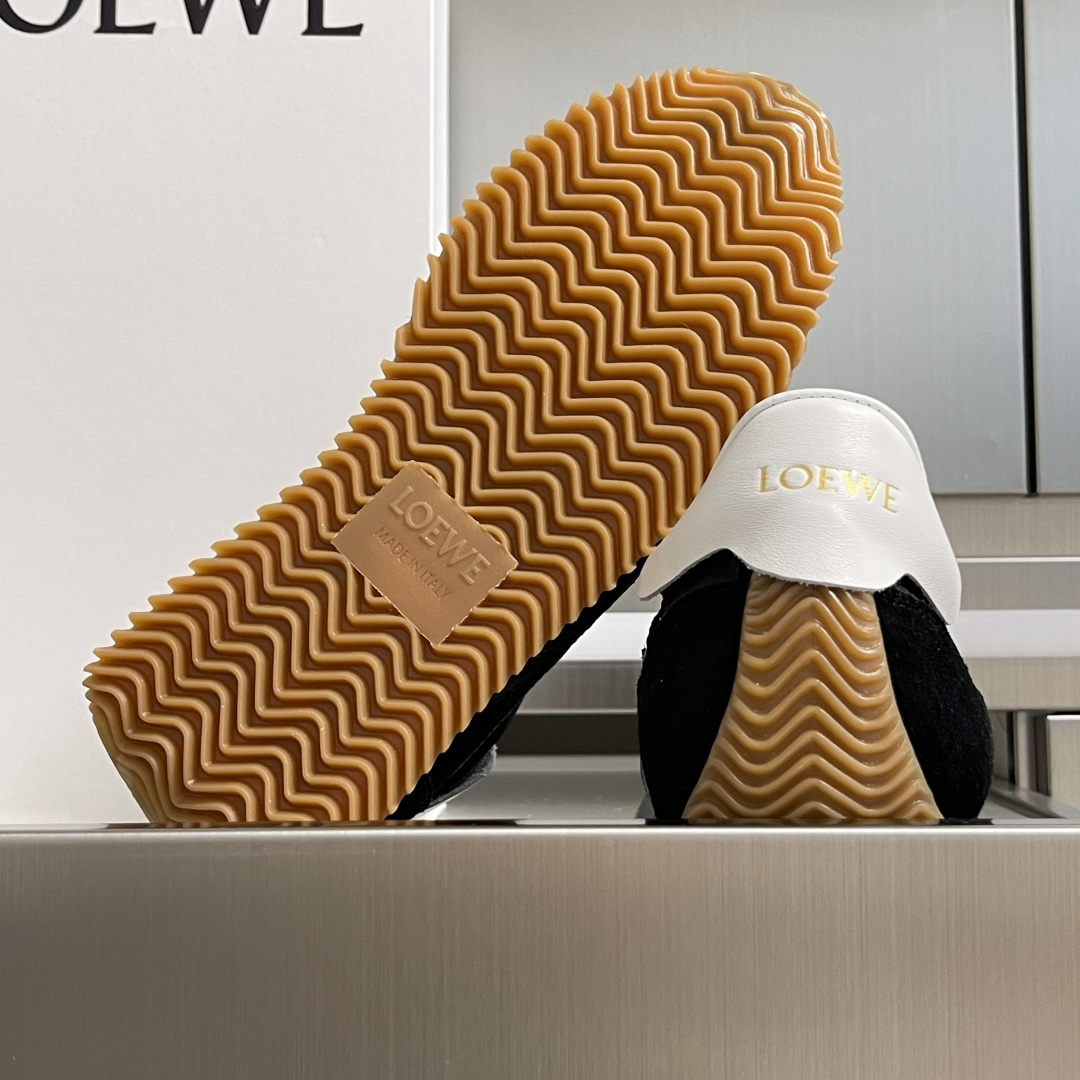 Loewe Male Sneakers M-l-s