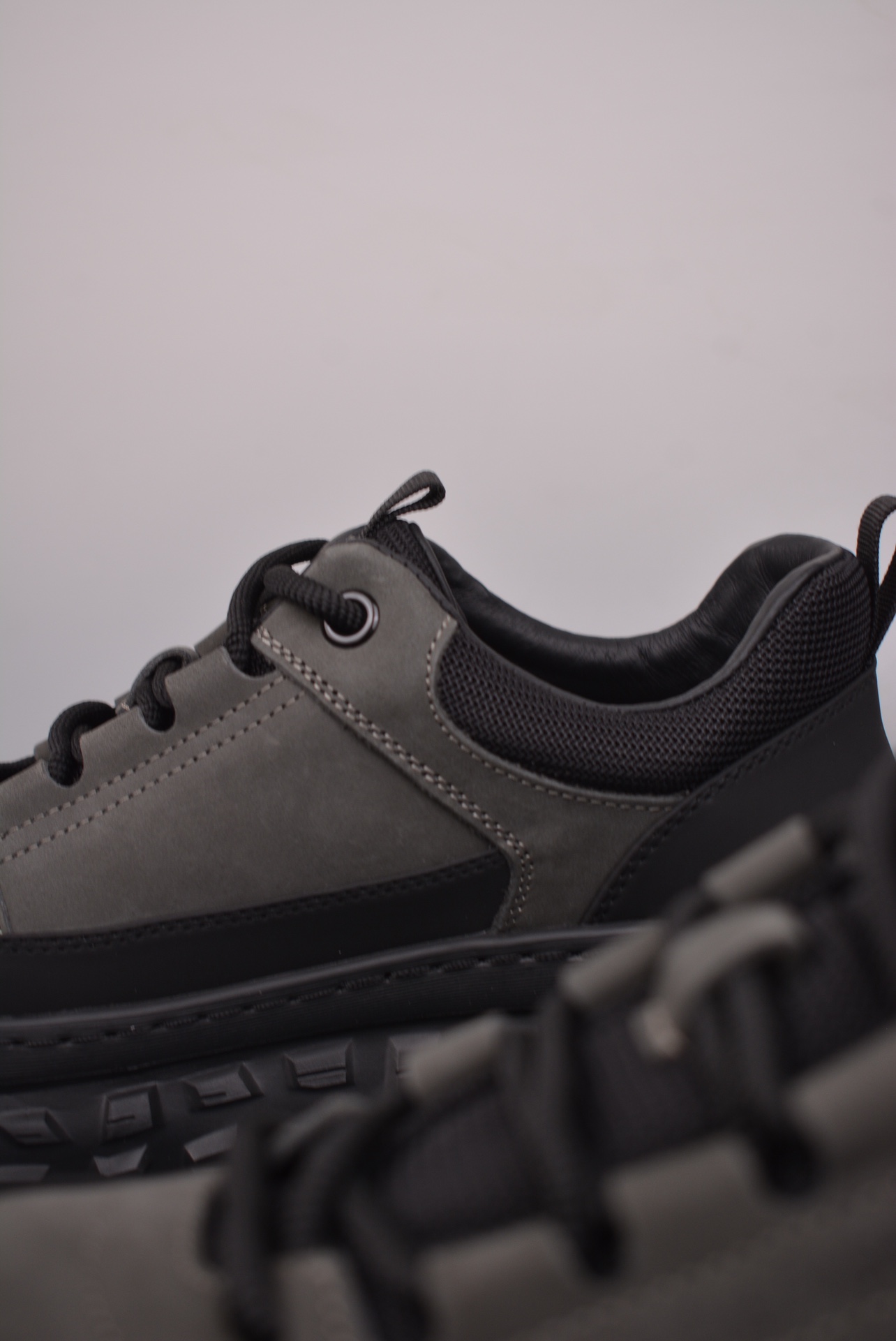 Male Running Shoes Shock Absorbing