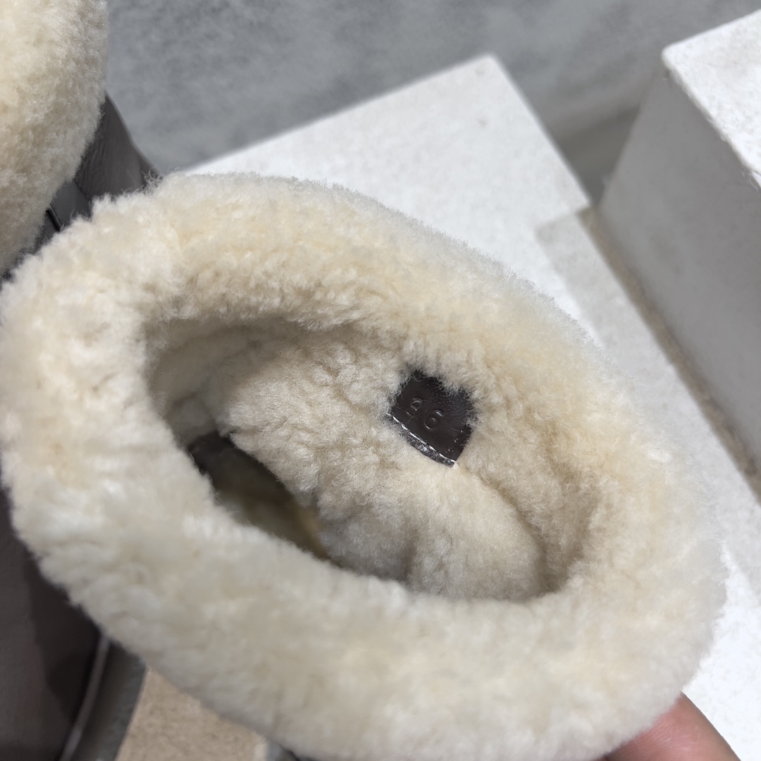 Bottega Veneta Female Boots Waterproof M-l-s