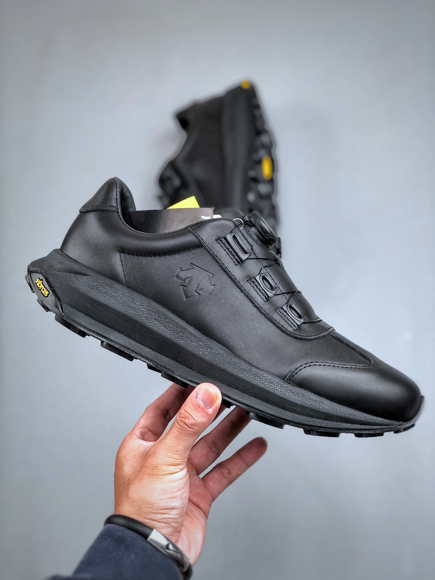 Descente Running Shoes M-l-s