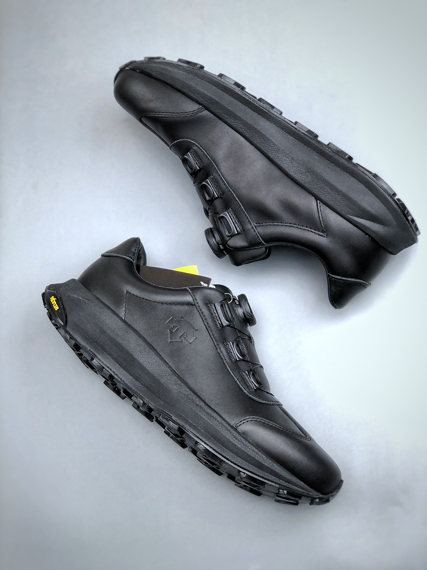 Descente Running Shoes M-l-s