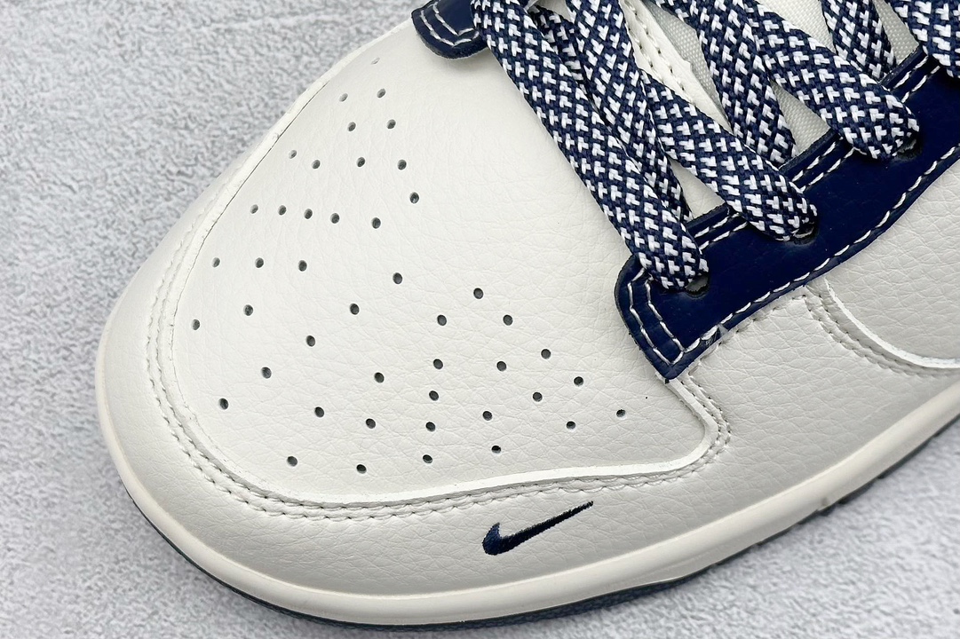 Nike Supreme Basic Shoes M-l-s