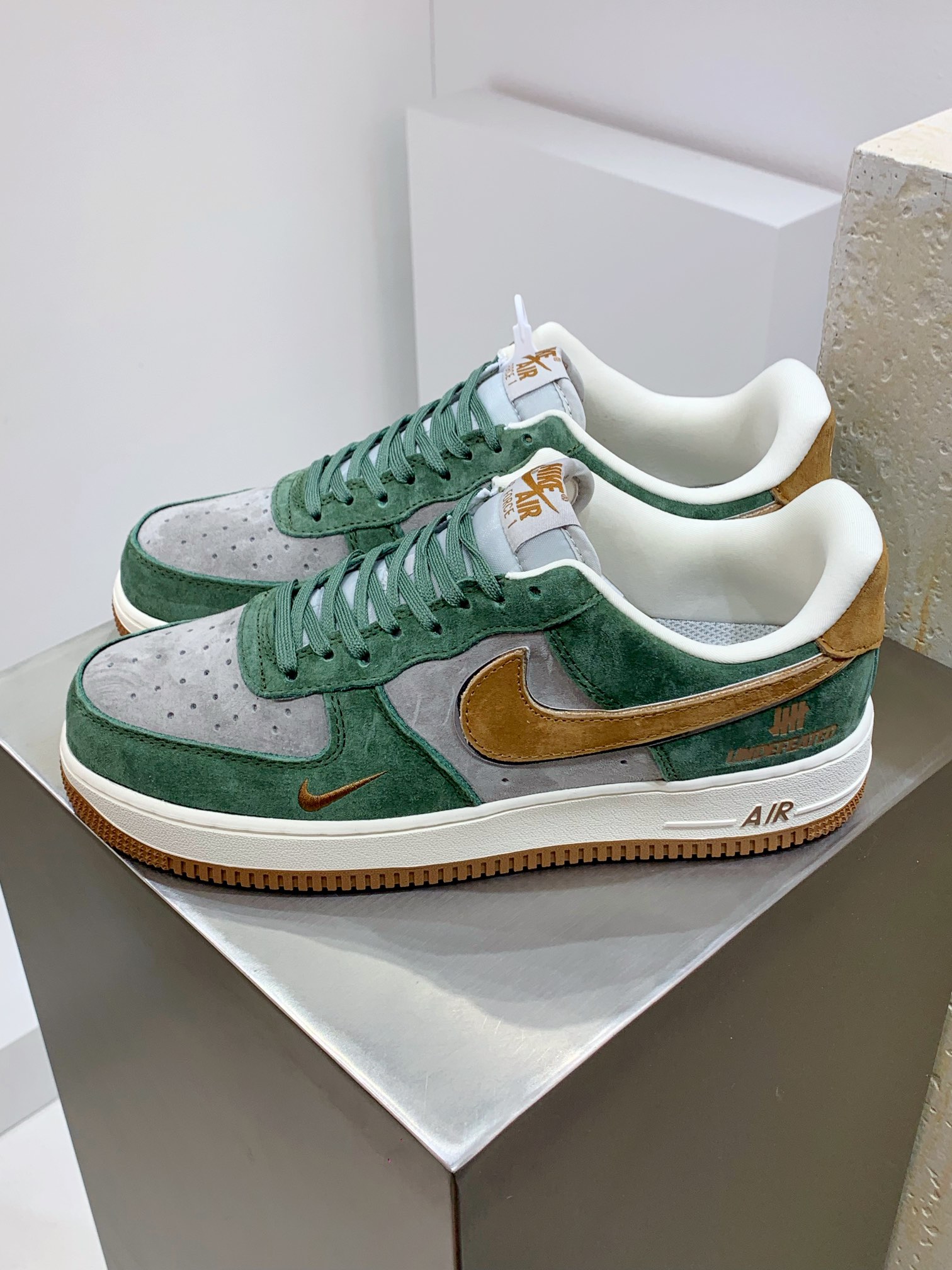 Supreme Male Board Shoes M-l-s